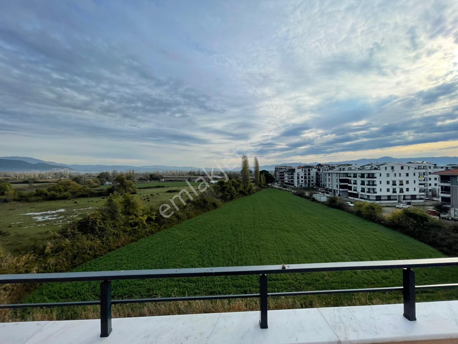 ▇ Altınkum'da Köşe Çift Teraslı Manzaralı 3+1 Ultra Lüks Dubleks
