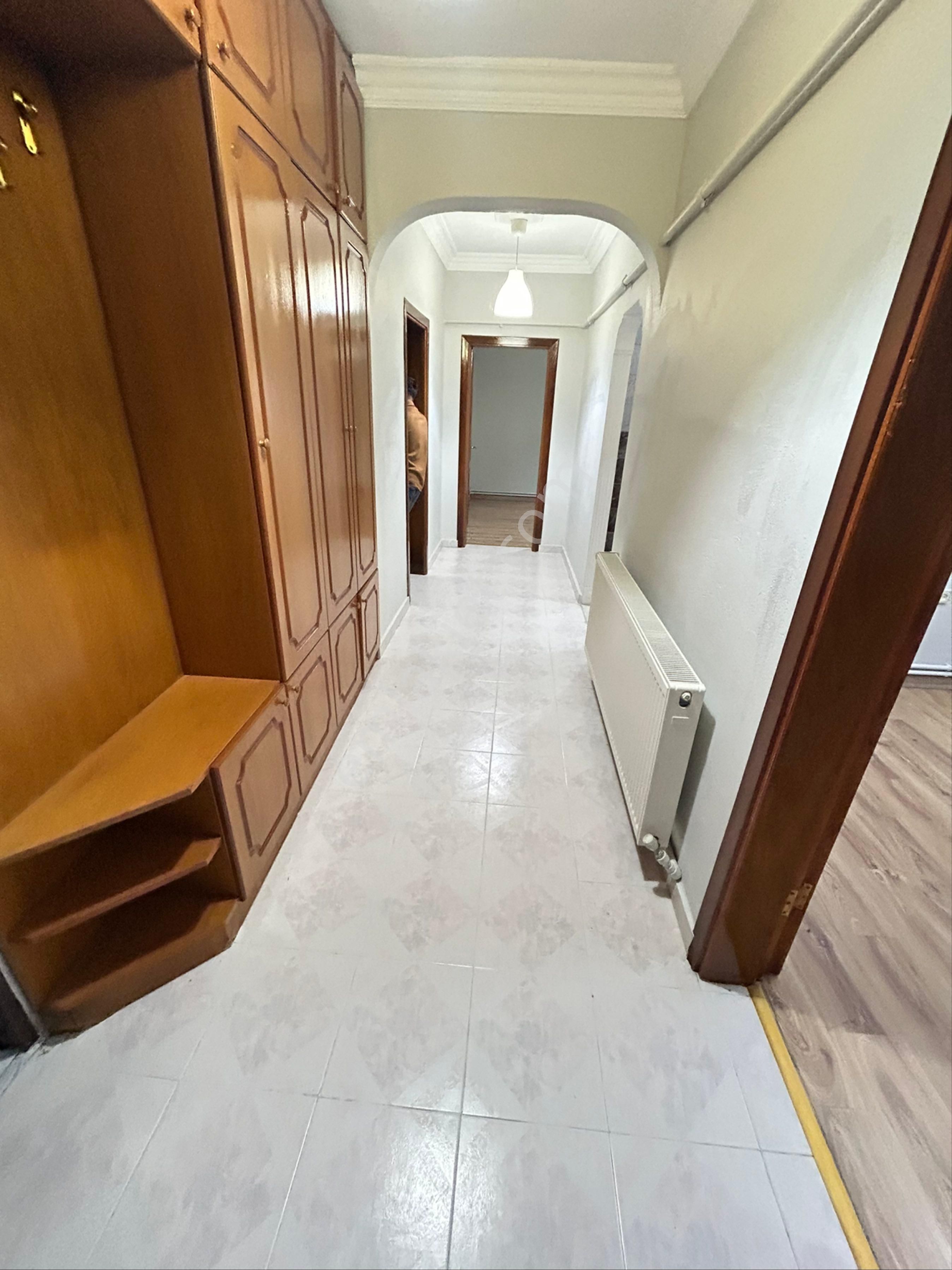Uğurmumcu Mahallesi 2+1 110m2 Mükemmel Konumda Fırsat 1.kat Daire - Görsel 24