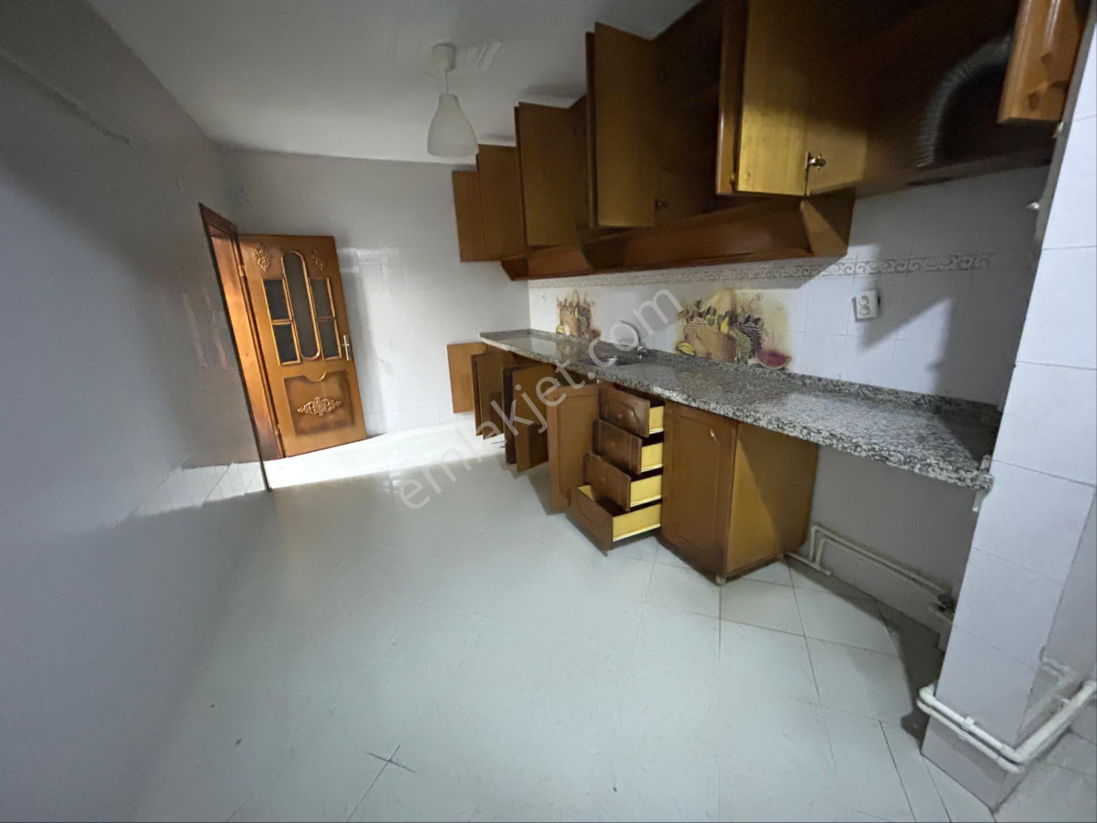 Uğurmumcu Mahallesi 2+1 110m2 Mükemmel Konumda Fırsat 1.kat Daire - Görsel 33