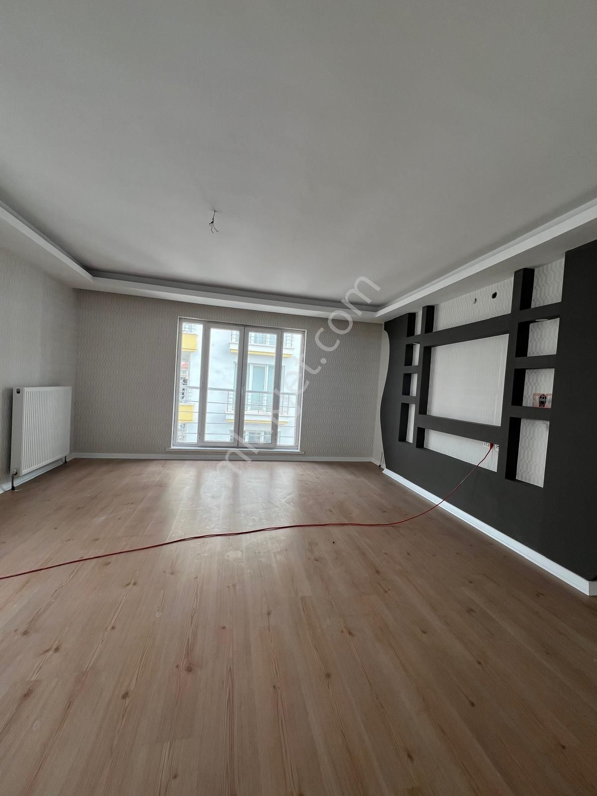 Ovacık Mahallesi'nde E.banyolu Asansörlü Binada 3+1 Daire! - Görsel 12