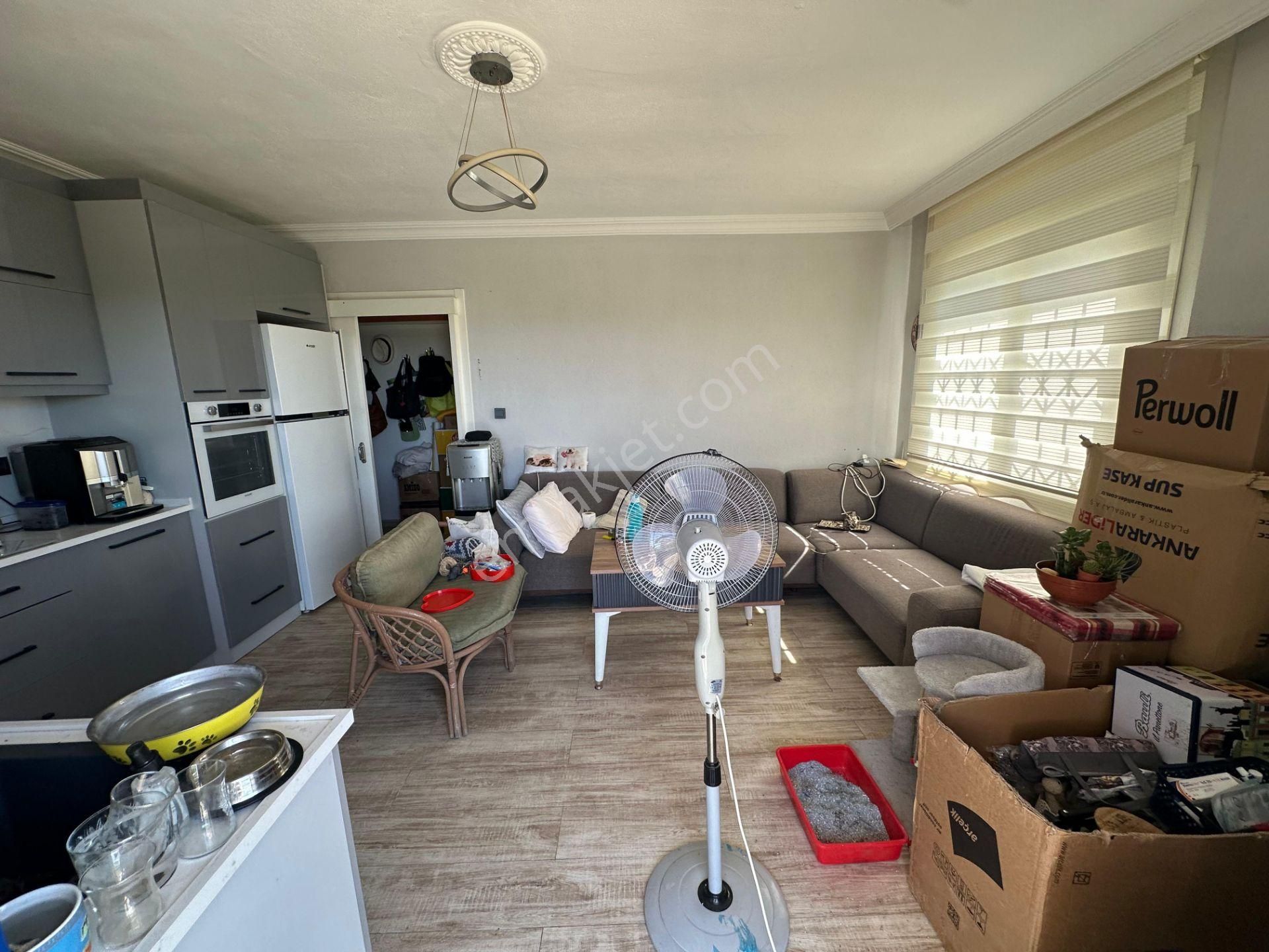 Seferihisar Ürkmez Merkezde Denıze Yakın Satılık 2+1 Daıre - Görsel 3