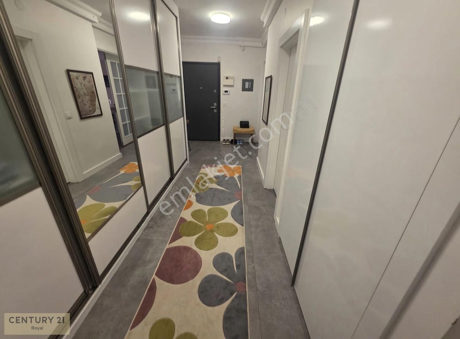 Refik Belendir Caddesi'nde Baştan Sona Yenilenmiş 4+1, Kiracısız - Görsel 8