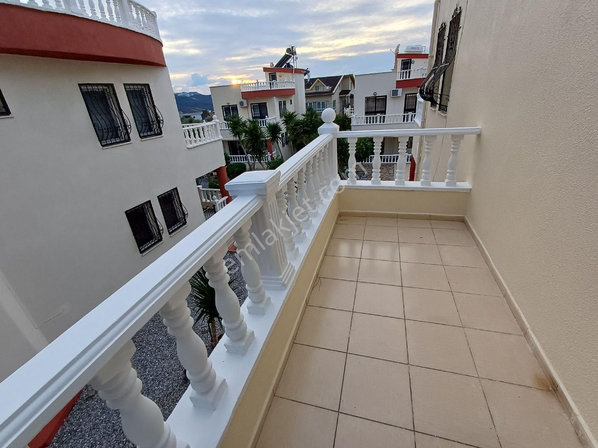 Didim Akbükte Havuzlu Elit Sitede Deniz Manzaralı Villa - Görsel 16