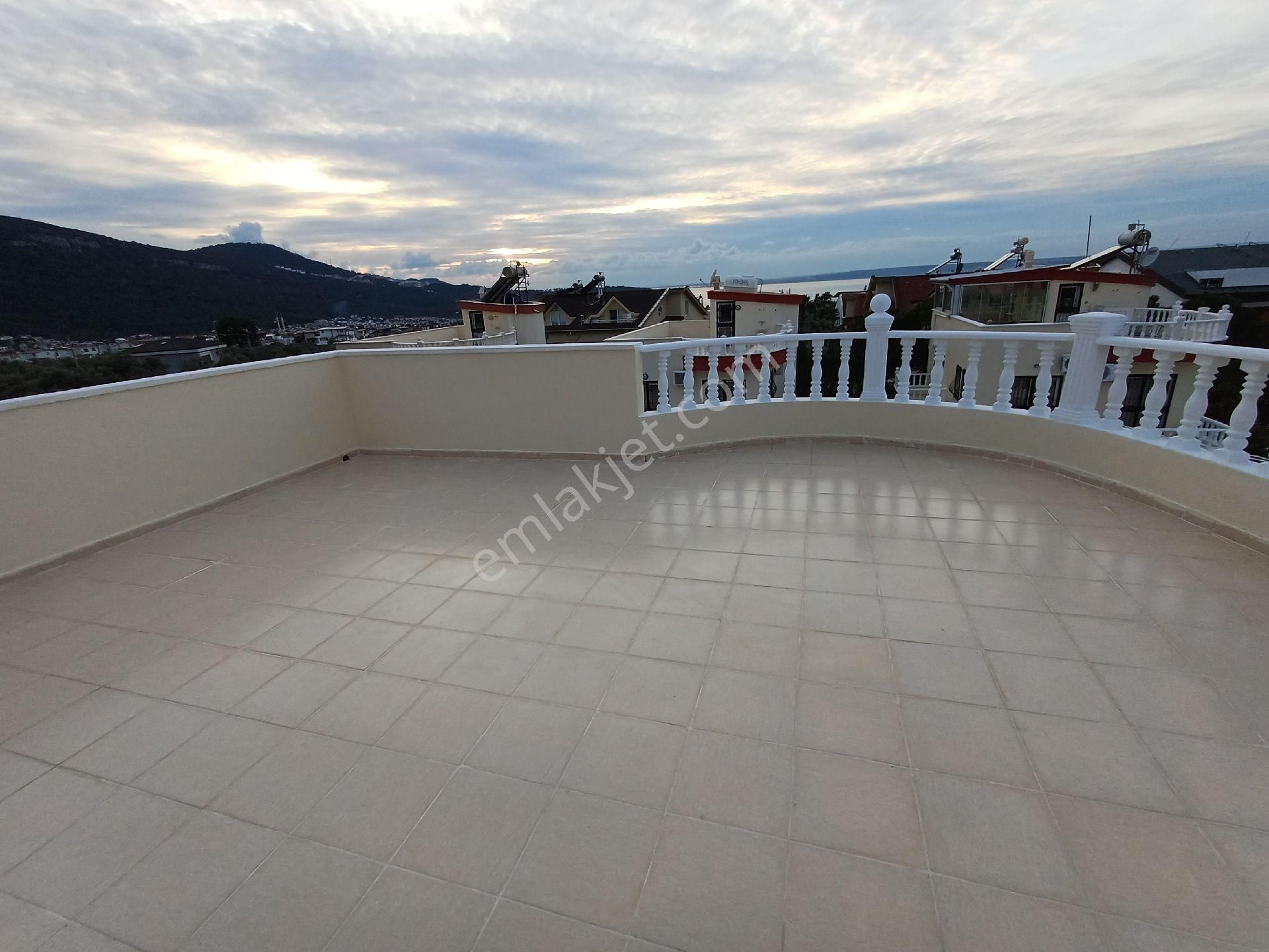 Didim Akbükte Havuzlu Elit Sitede Deniz Manzaralı Villa - Görsel 30