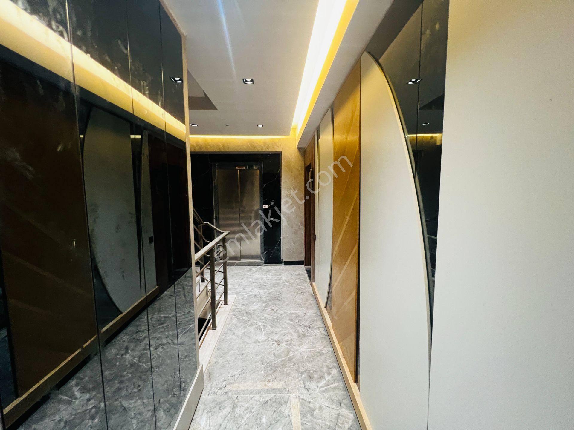 Göksu 'da 2+1 Yüzme Havuzlu Ayrı Mutfaklı Ebeveyn Banyolu Lüks Daire - Görsel 3