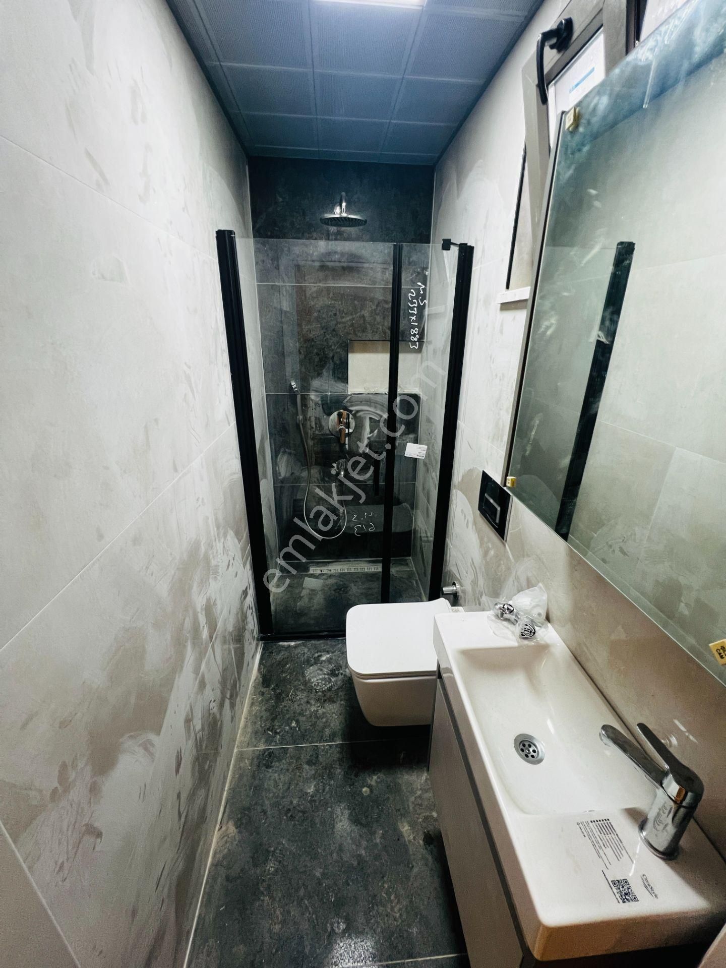 Göksu 'da 2+1 Yüzme Havuzlu Ayrı Mutfaklı Ebeveyn Banyolu Lüks Daire - Görsel 16