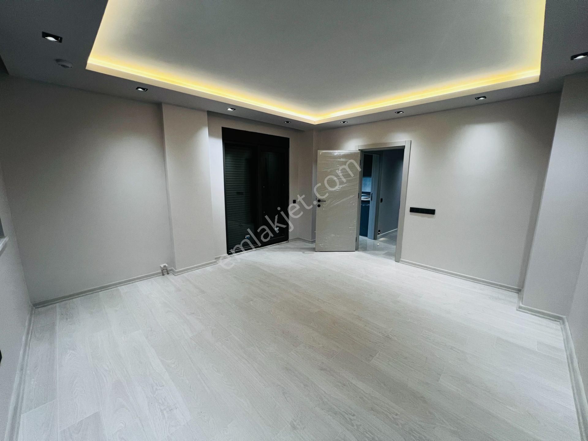 Göksu 'da 2+1 Yüzme Havuzlu Ayrı Mutfaklı Ebeveyn Banyolu Lüks Daire - Görsel 8