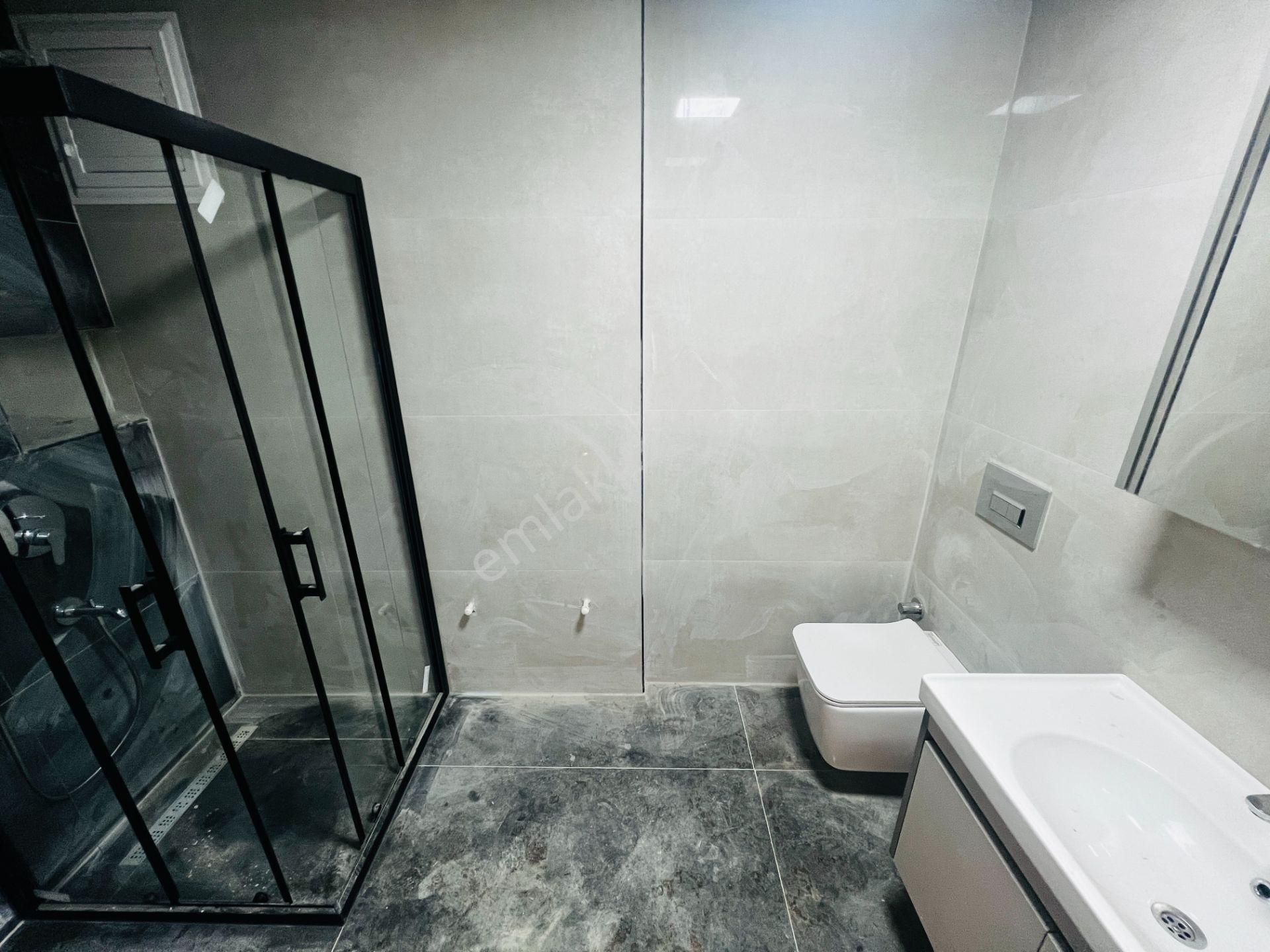 Göksu 'da 2+1 Yüzme Havuzlu Ayrı Mutfaklı Ebeveyn Banyolu Lüks Daire - Görsel 20