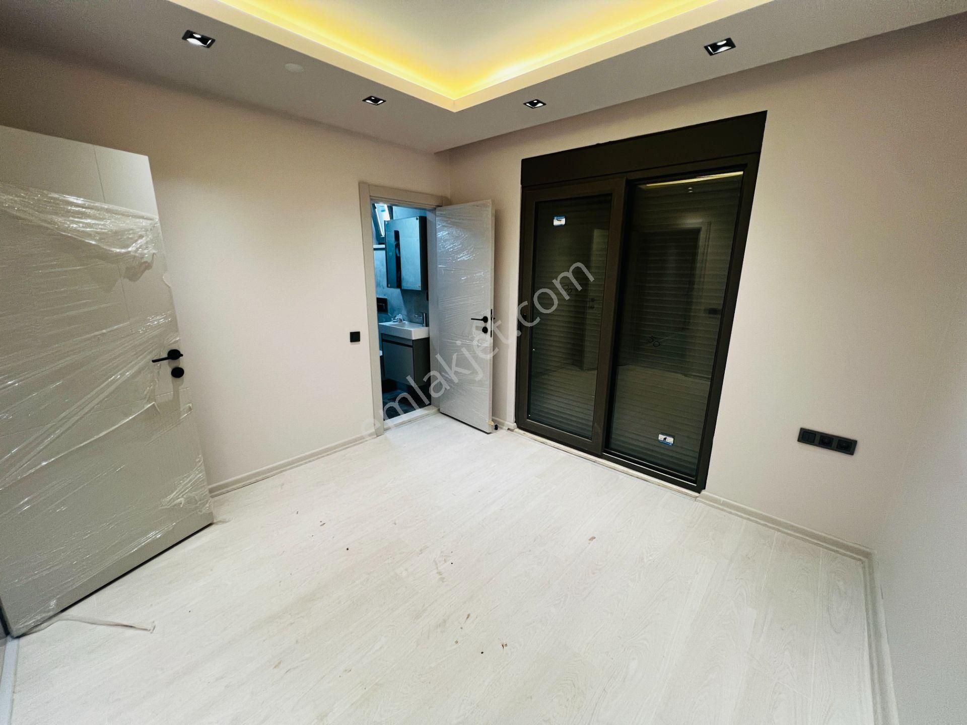 Göksu 'da 2+1 Yüzme Havuzlu Ayrı Mutfaklı Ebeveyn Banyolu Lüks Daire - Görsel 15