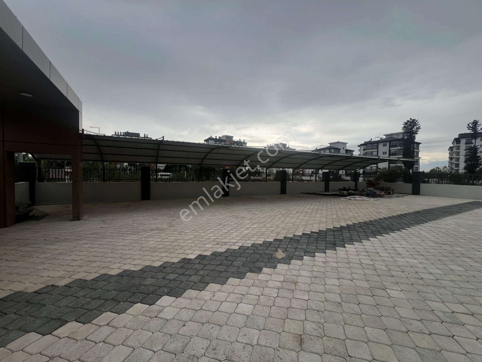 Göksu 'da 2+1 Yüzme Havuzlu Ayrı Mutfaklı Ebeveyn Banyolu Lüks Daire - Görsel 26