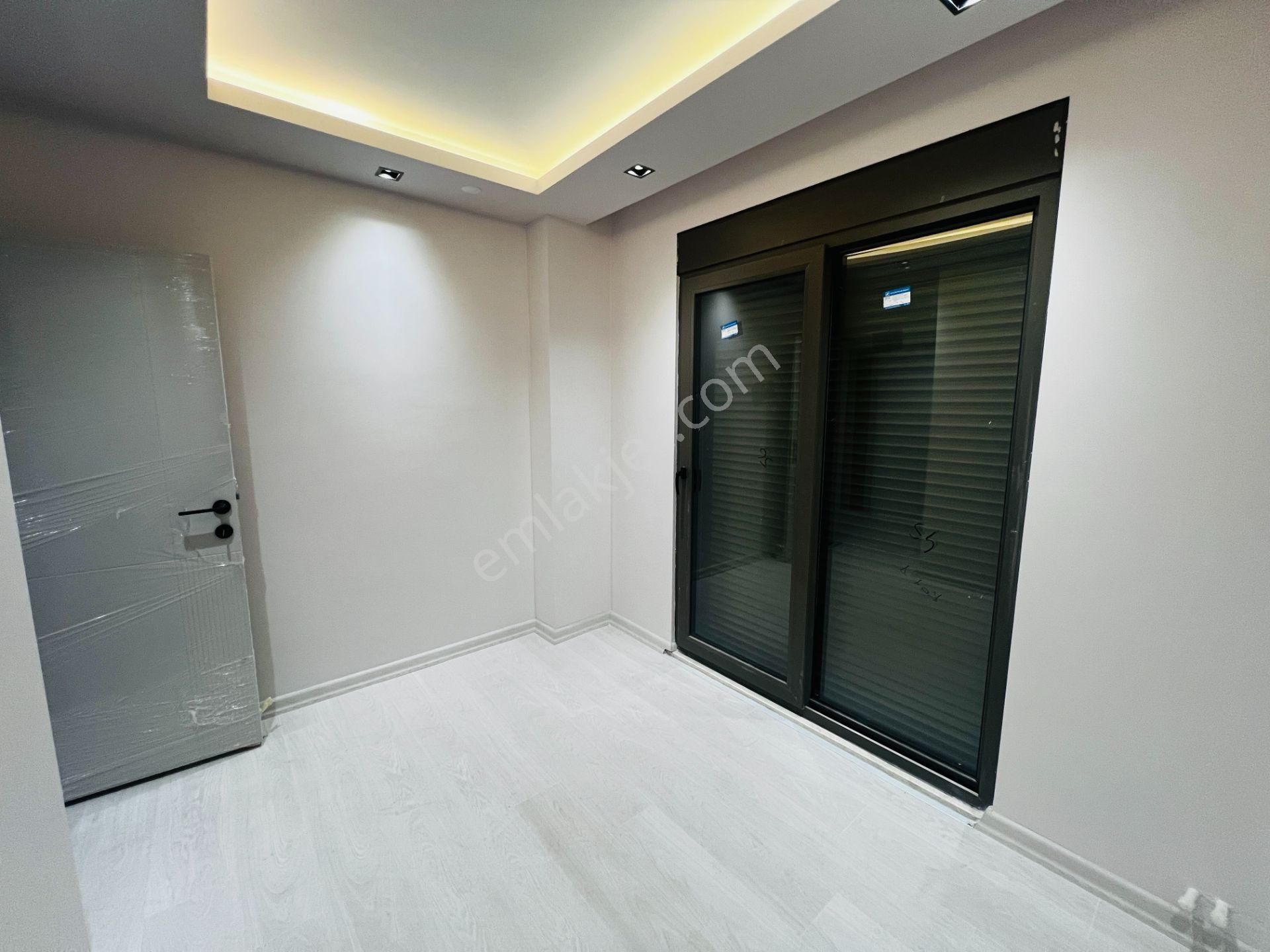 Göksu 'da 2+1 Yüzme Havuzlu Ayrı Mutfaklı Ebeveyn Banyolu Lüks Daire - Görsel 19