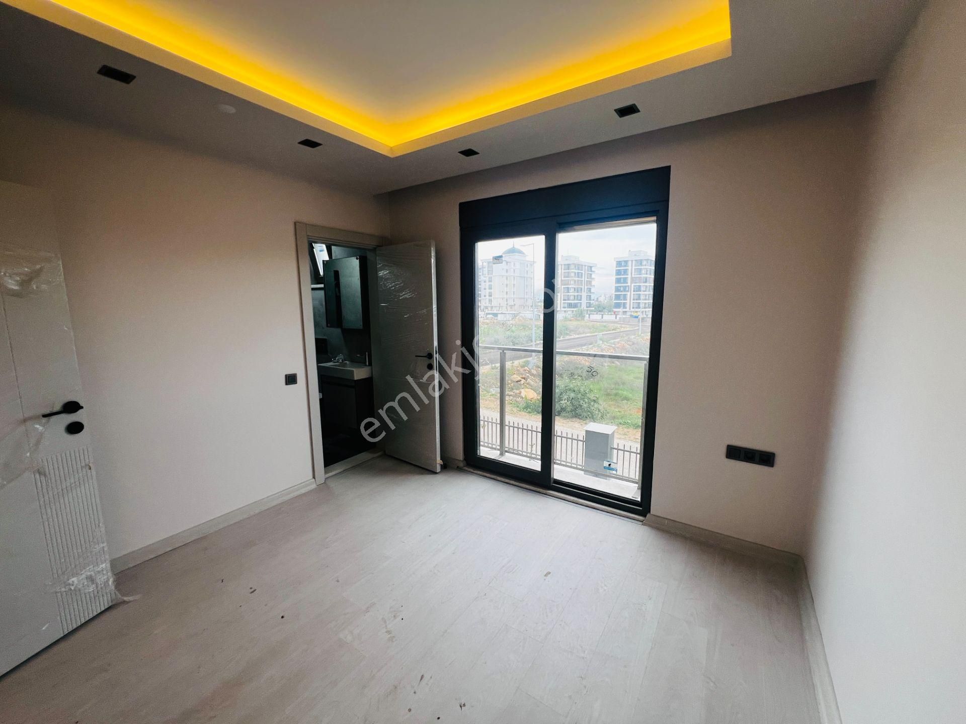 Göksu 'da 2+1 Yüzme Havuzlu Ayrı Mutfaklı Ebeveyn Banyolu Lüks Daire - Görsel 14