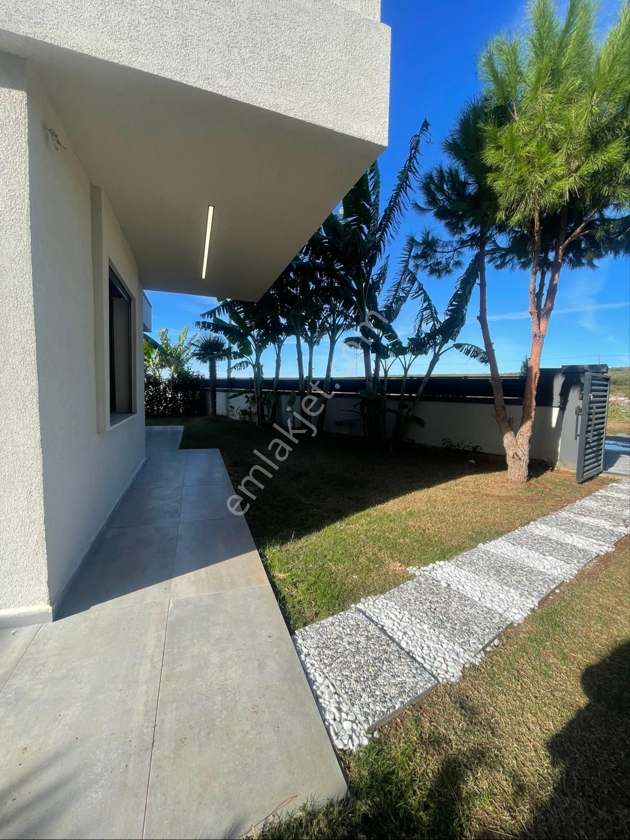 Tam Müstakil Havuzlu Yerden Isıtmalı Modern Mimari 5+1 Villa - Görsel 2