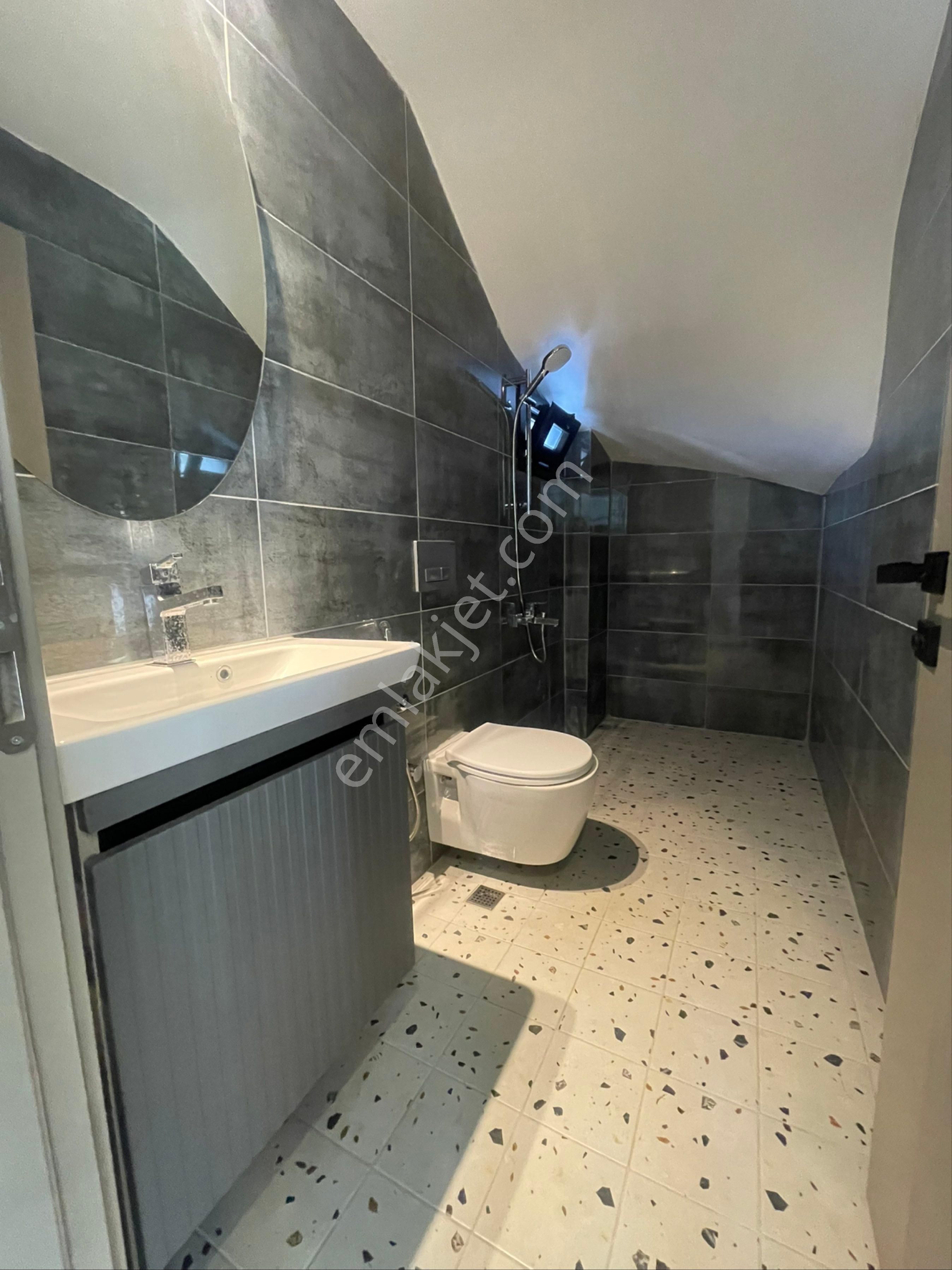 Tam Müstakil Havuzlu Yerden Isıtmalı Modern Mimari 5+1 Villa - Görsel 15