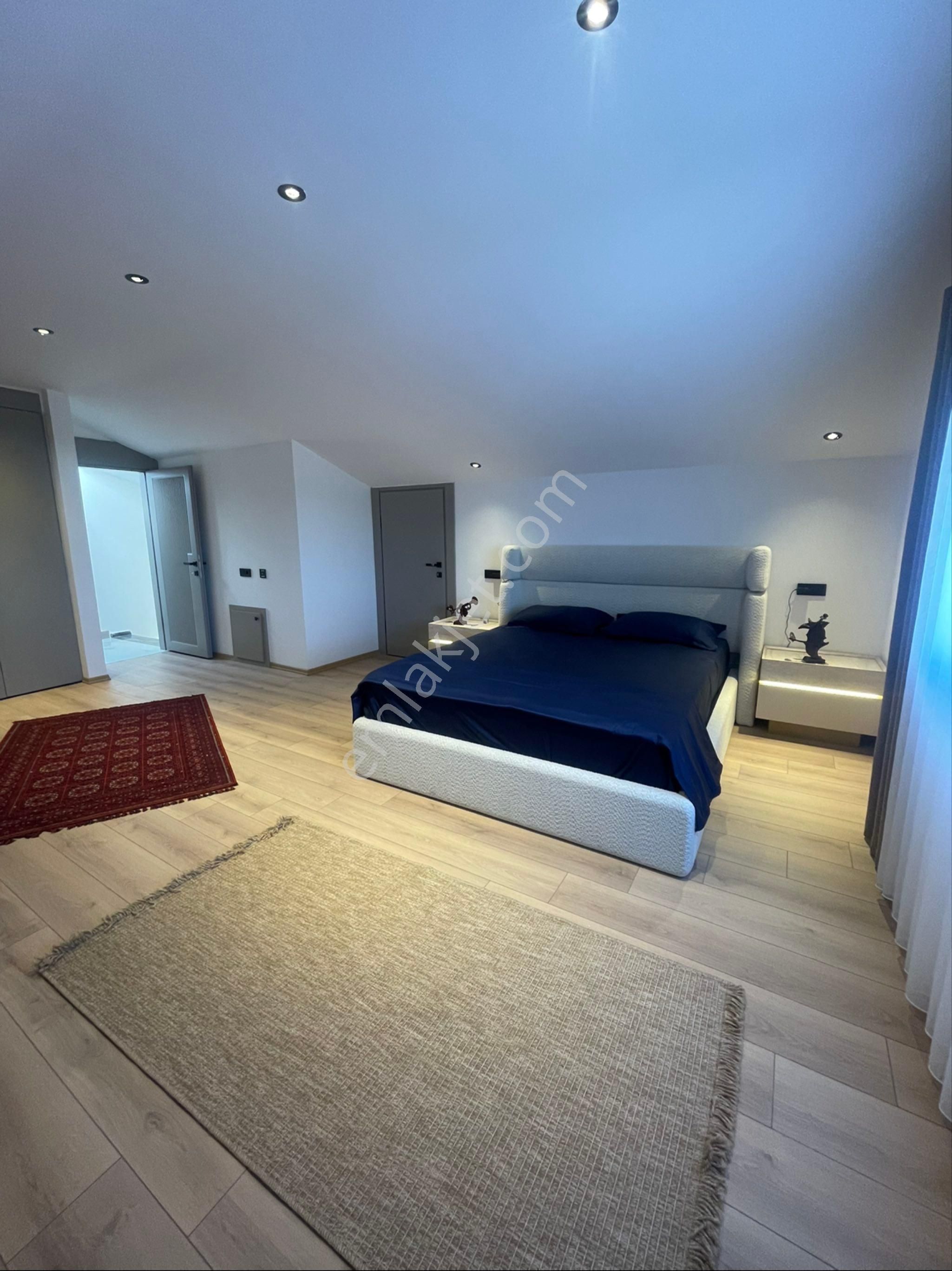 Tam Müstakil Havuzlu Yerden Isıtmalı Modern Mimari 5+1 Villa - Görsel 29