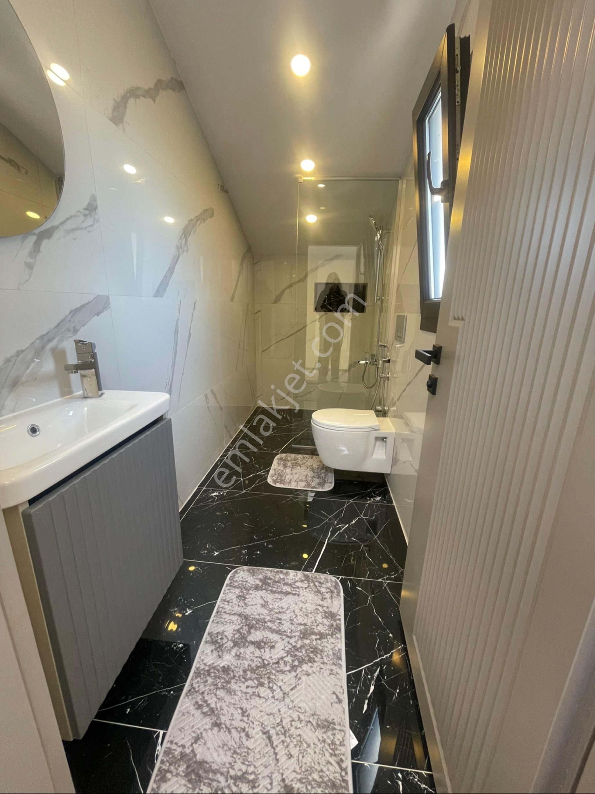 Tam Müstakil Havuzlu Yerden Isıtmalı Modern Mimari 5+1 Villa - Görsel 28