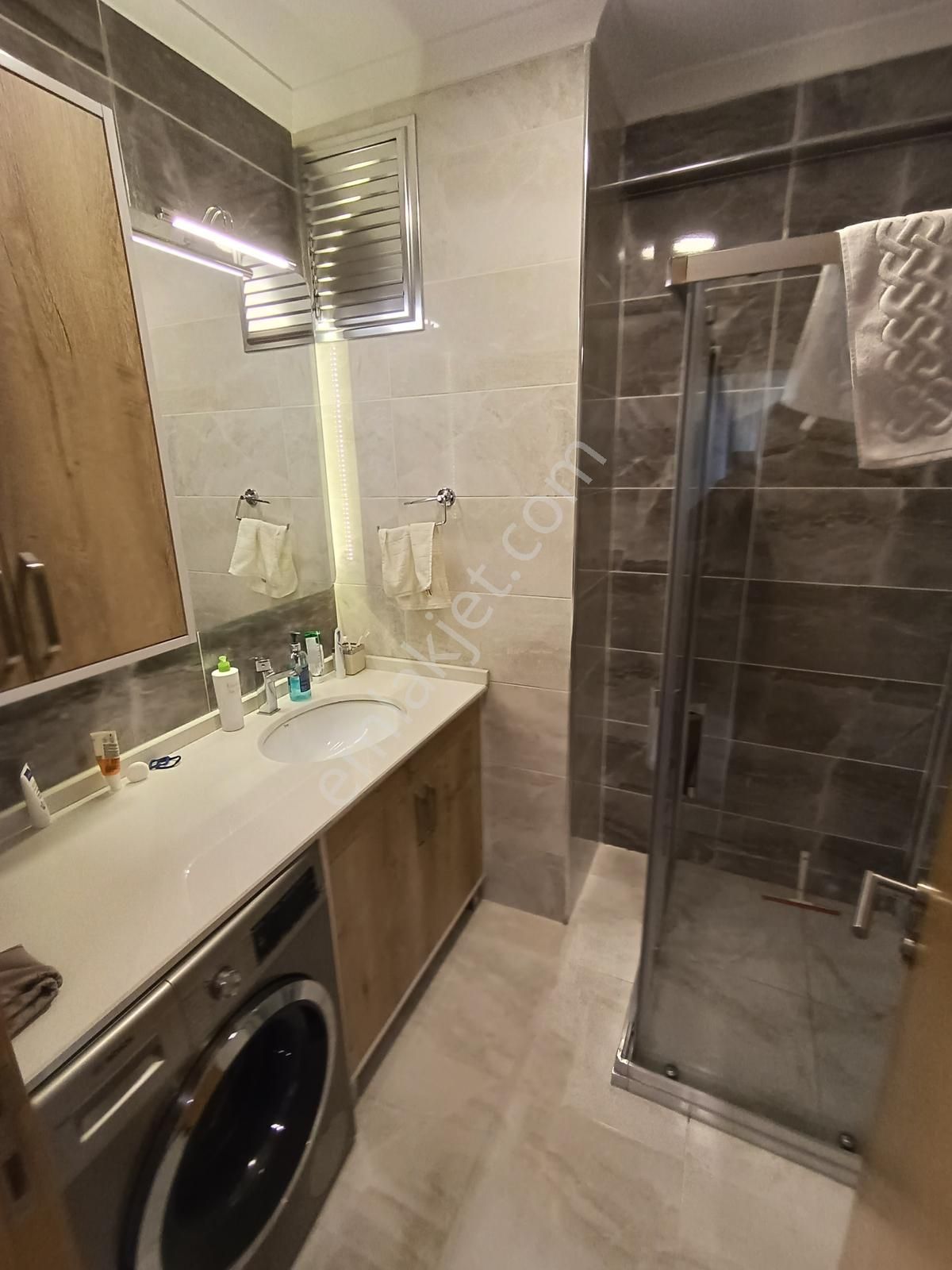 Otuz4|butik Sitede Ebeveyn Banyolu K.otoparklı Satılık 2+1 Daire - Görsel 29