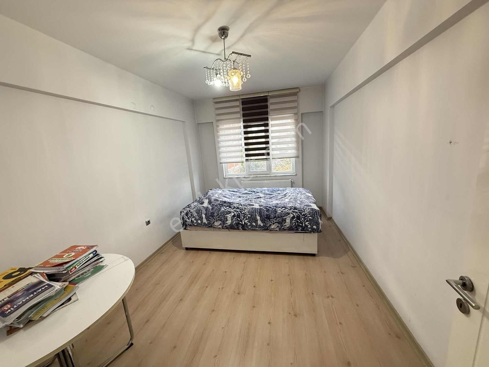 İstiklal Caddesi Üzeri 220 M² Geniş 4+1 Yenilenmiş Ara Kat Daire - Görsel 16