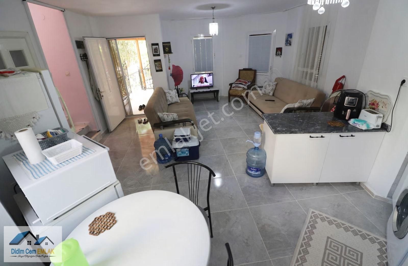 Akbük' Te Müstakil Girişli Bahçeli Satılık 3+1 Triplex Villa - Görsel 19