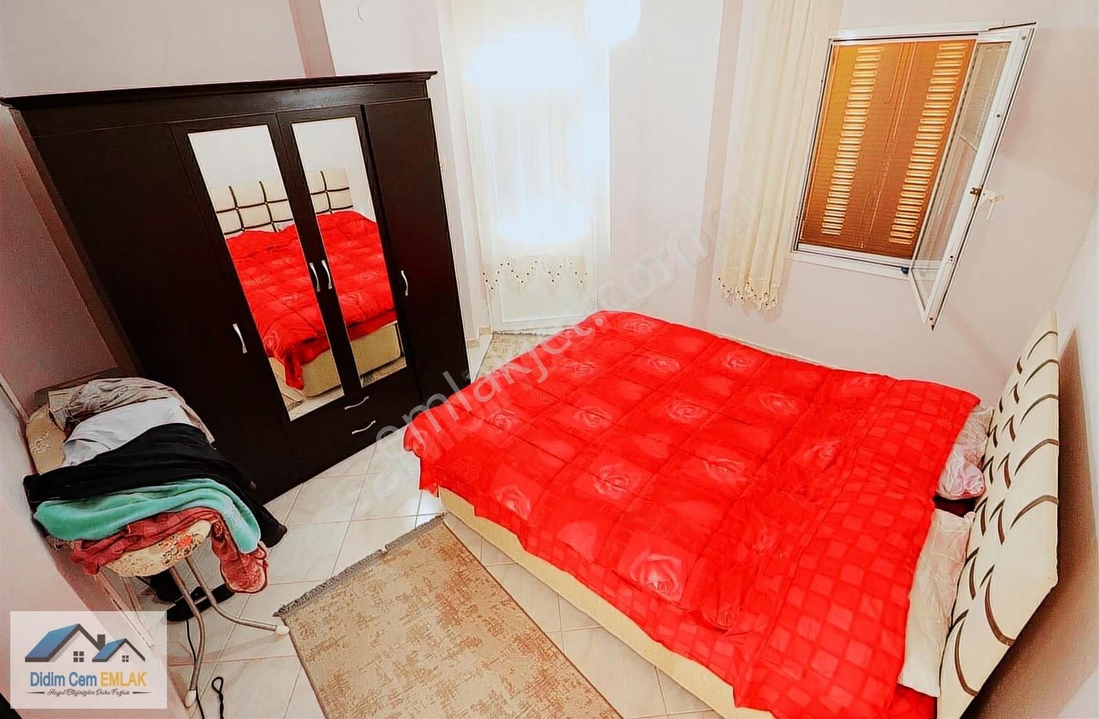 Akbük' Te Müstakil Girişli Bahçeli Satılık 3+1 Triplex Villa - Görsel 5