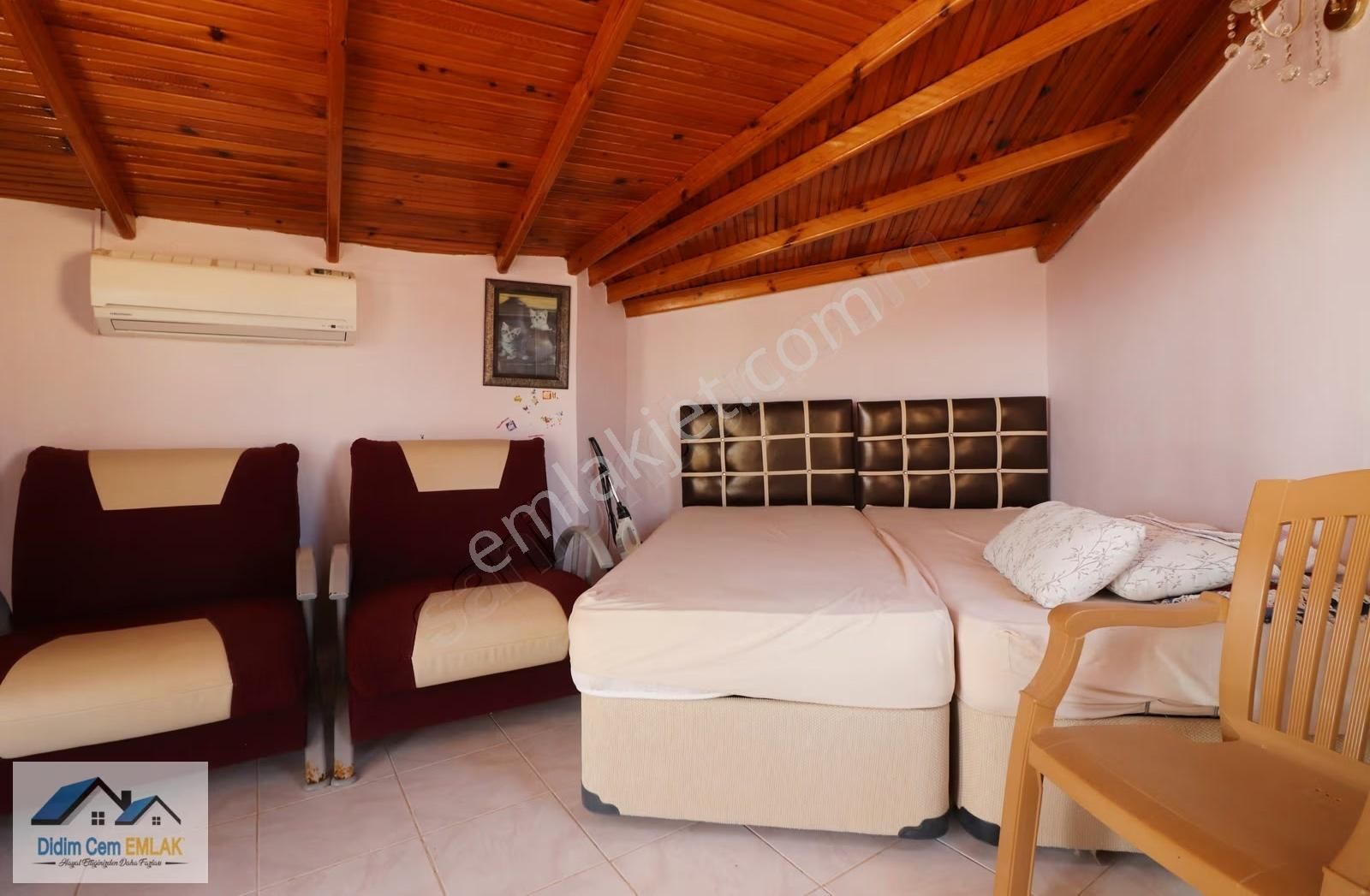 Akbük' Te Müstakil Girişli Bahçeli Satılık 3+1 Triplex Villa - Görsel 29