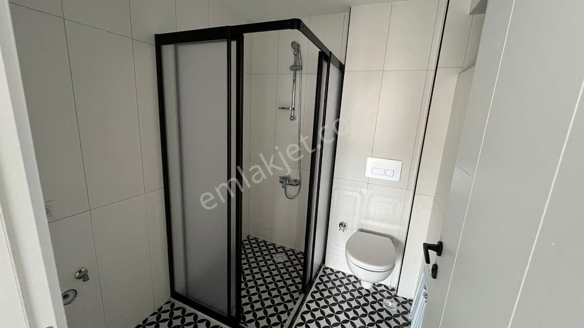 Merkezi Lokasyonlu Şık Ve Muhteşem Tasarımlı 4+1 Satılık Daire - Görsel 12