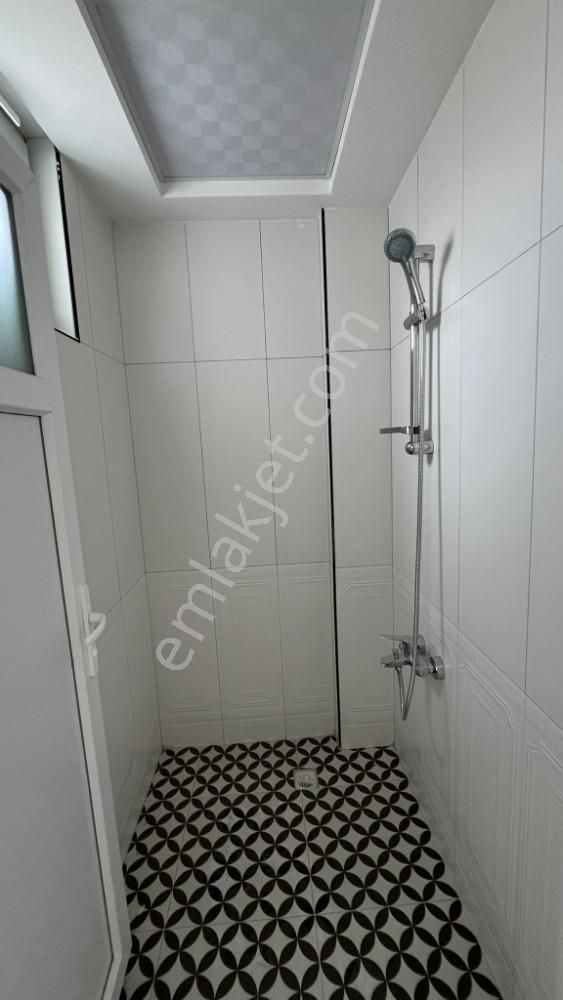 Merkezi Lokasyonlu Şık Ve Muhteşem Tasarımlı 4+1 Satılık Daire - Görsel 9