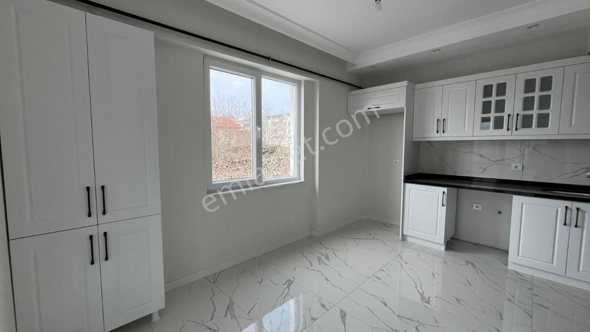 Merkezi Lokasyonlu Şık Ve Muhteşem Tasarımlı 4+1 Satılık Daire - Görsel 16