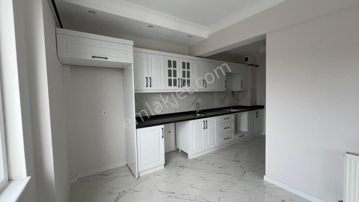 Merkezi Lokasyonlu Şık Ve Muhteşem Tasarımlı 4+1 Satılık Daire - Görsel 19