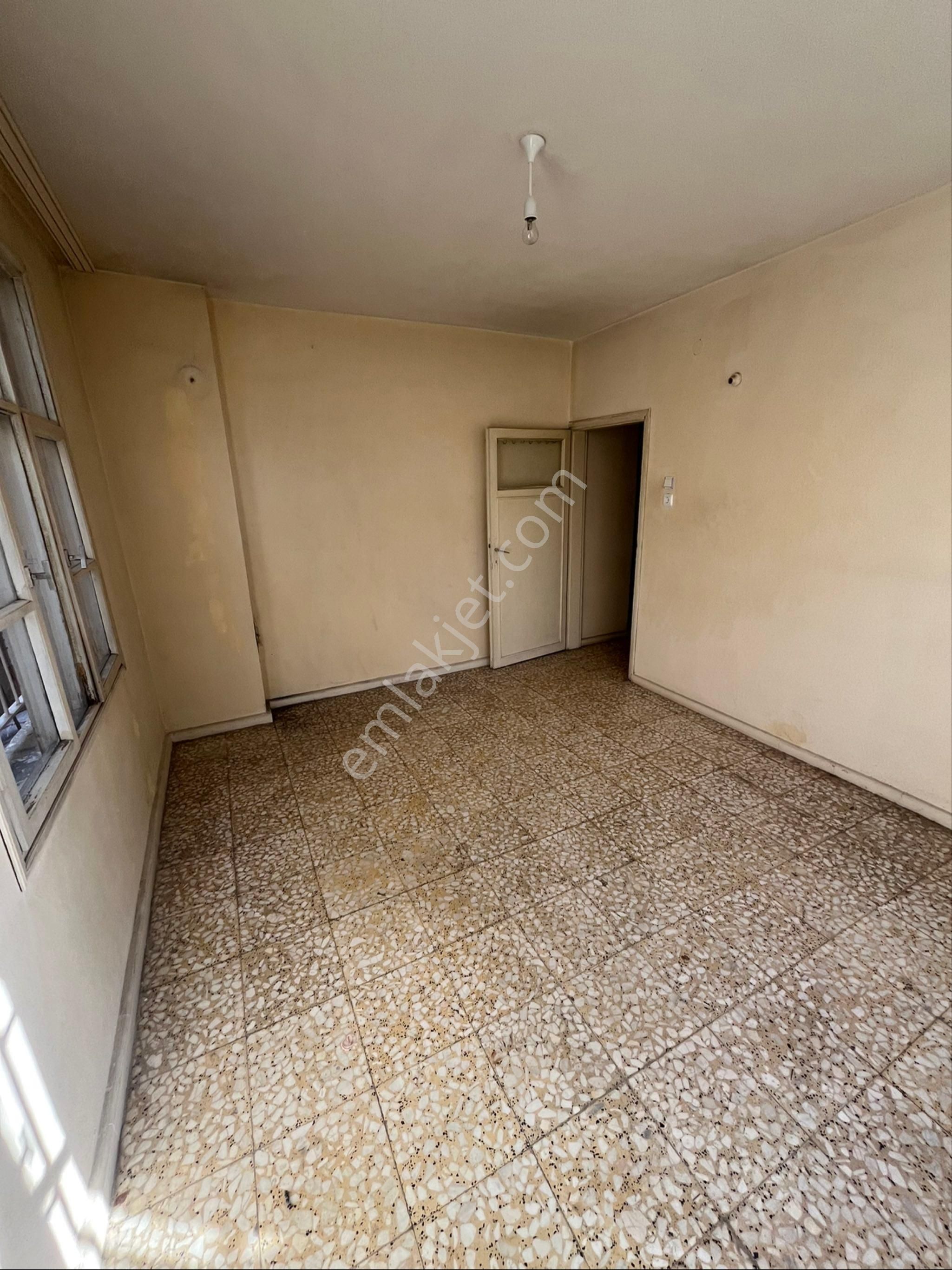 Yeşilyurt Mahallesinde Salı Pazarı Civarı Kiralık 3+1 Daire - Görsel 18