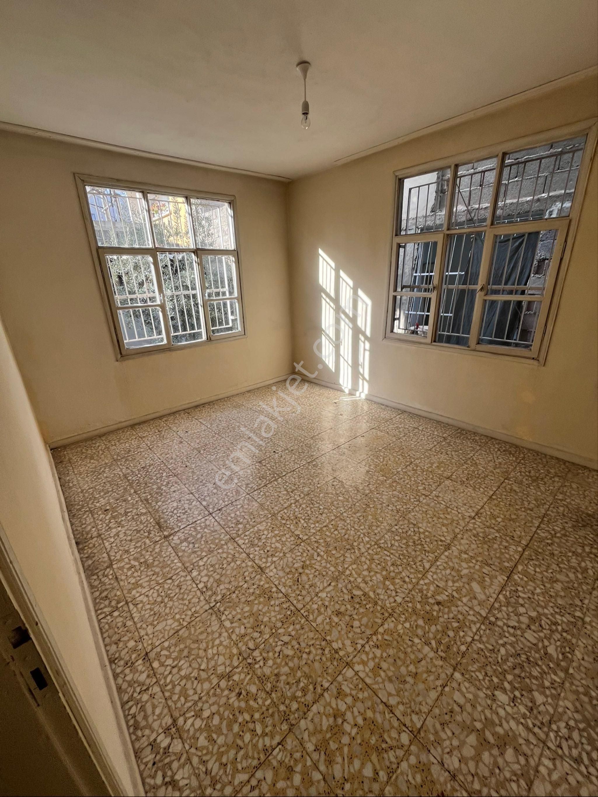 Yeşilyurt Mahallesinde Salı Pazarı Civarı Kiralık 3+1 Daire - Görsel 17