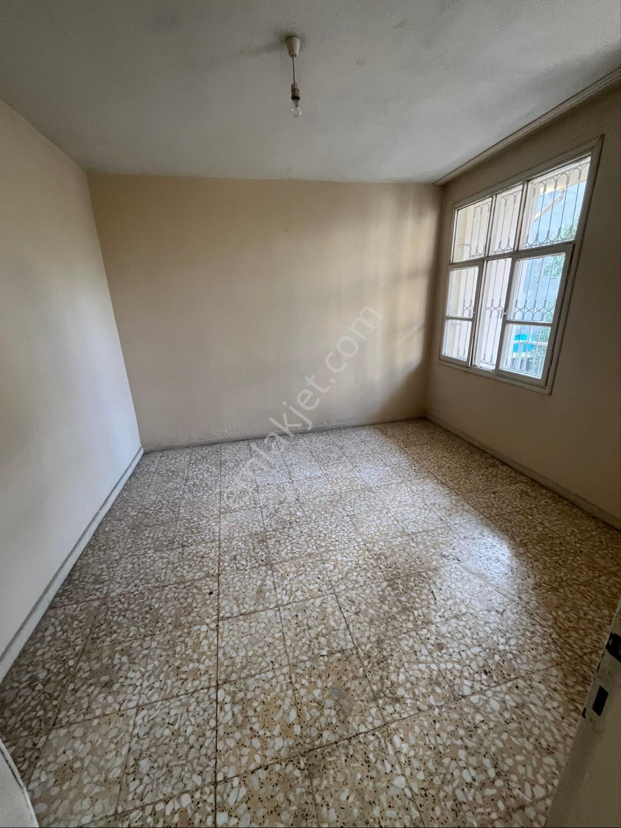 Yeşilyurt Mahallesinde Salı Pazarı Civarı Kiralık 3+1 Daire - Görsel 15