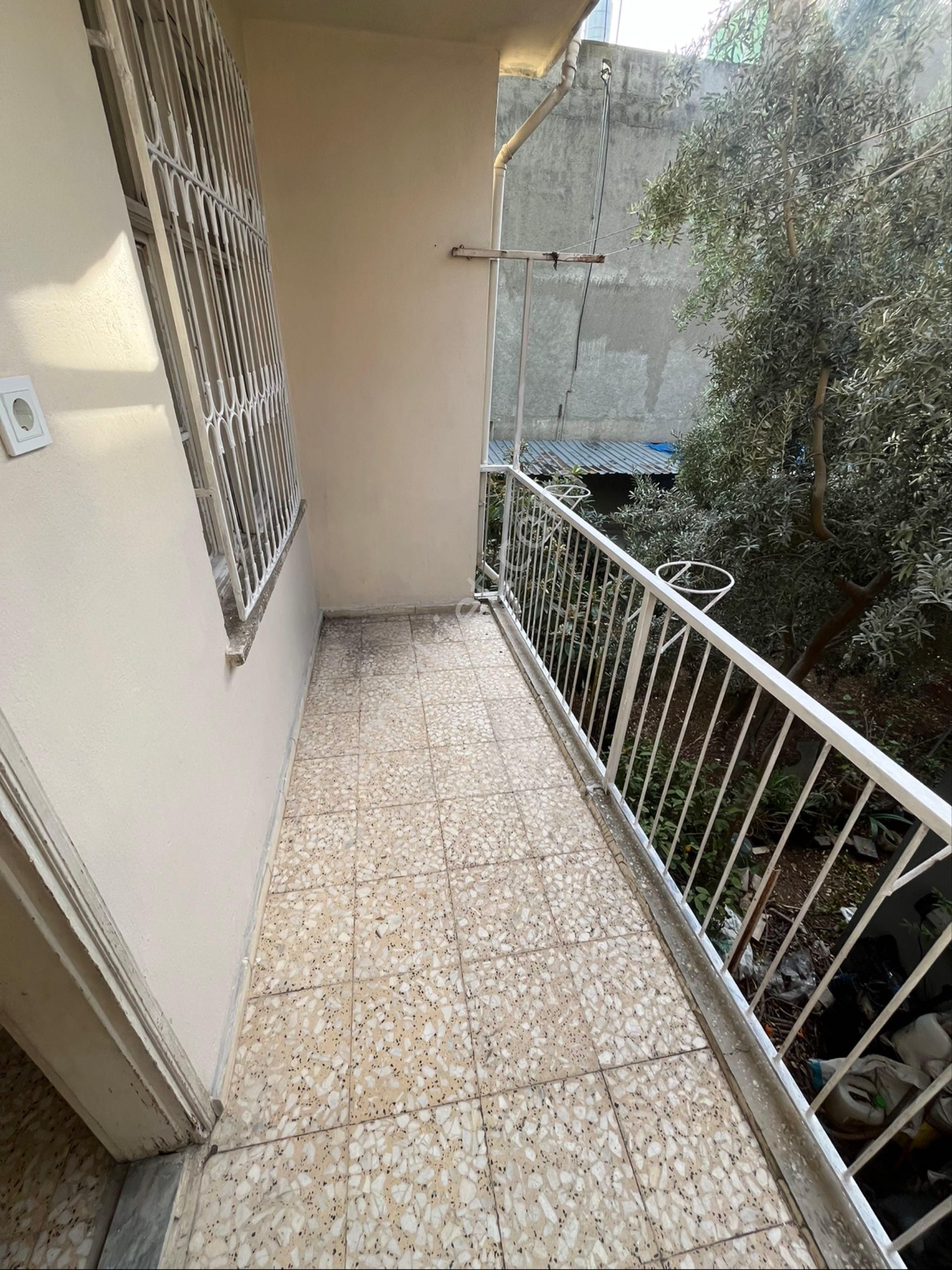 Yeşilyurt Mahallesinde Salı Pazarı Civarı Kiralık 3+1 Daire - Görsel 13