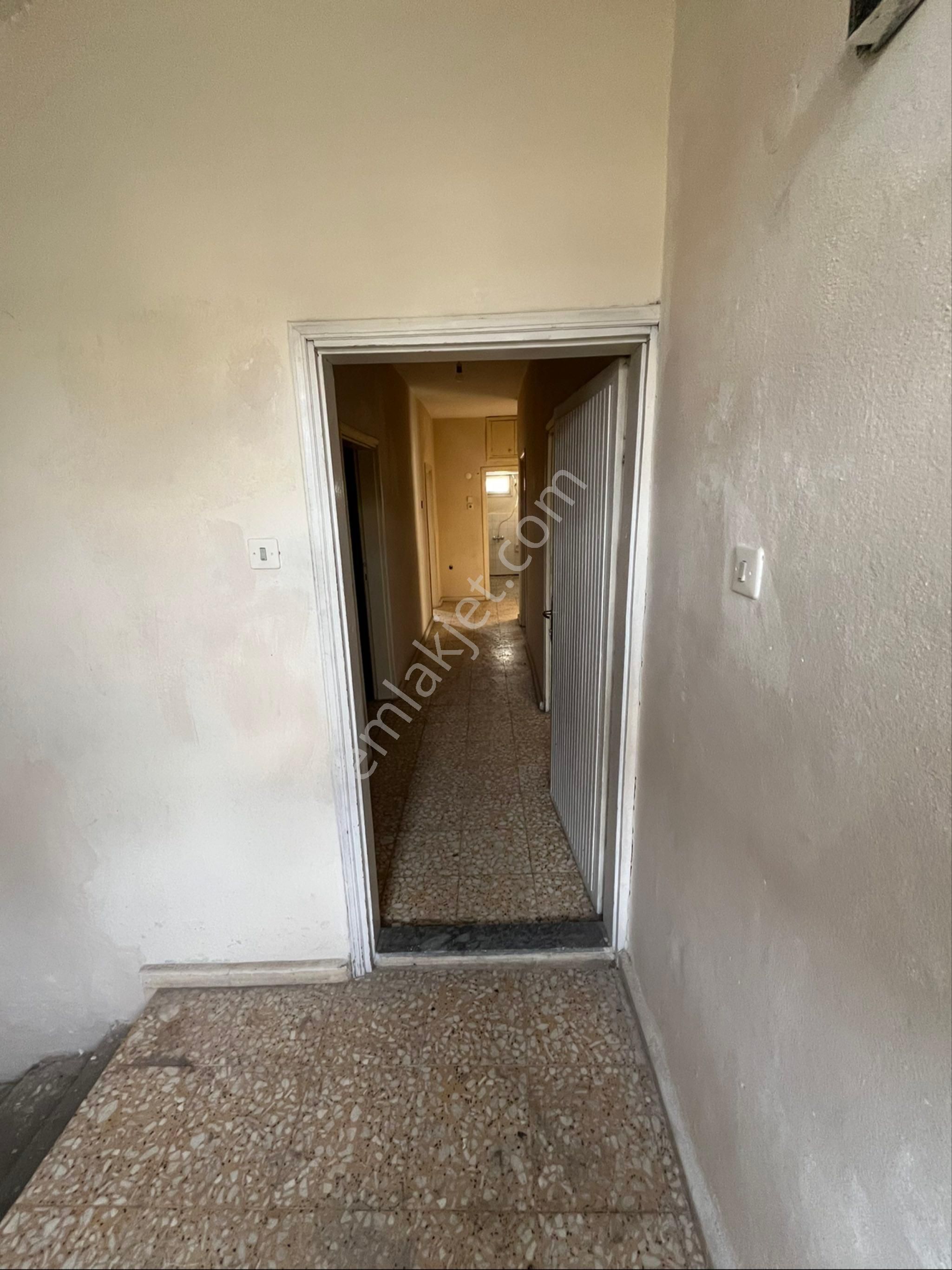 Yeşilyurt Mahallesinde Salı Pazarı Civarı Kiralık 3+1 Daire - Görsel 23