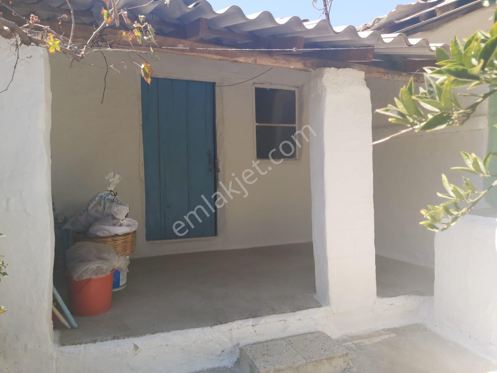 Aydın Germencik Reisköyde Müstakil Satılık Köy Evi