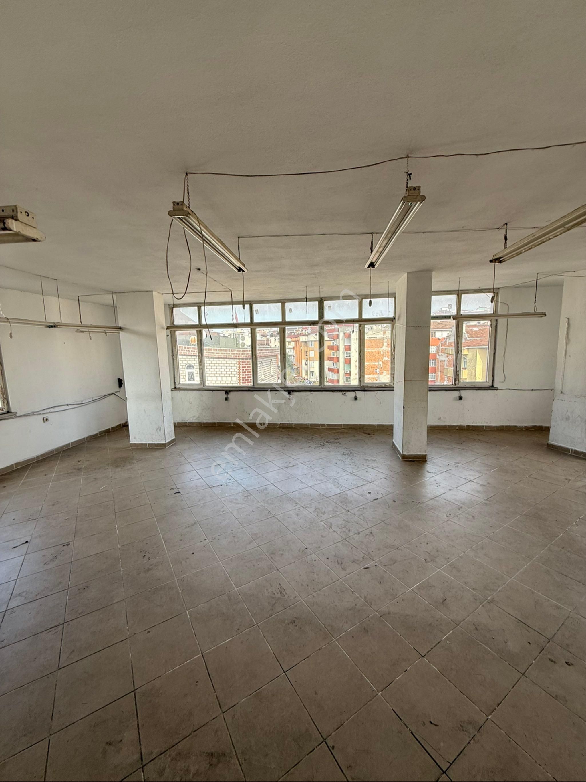 Remax’tan Gazi Mah Cadde Üstü Kiralık Atölye - Görsel 5