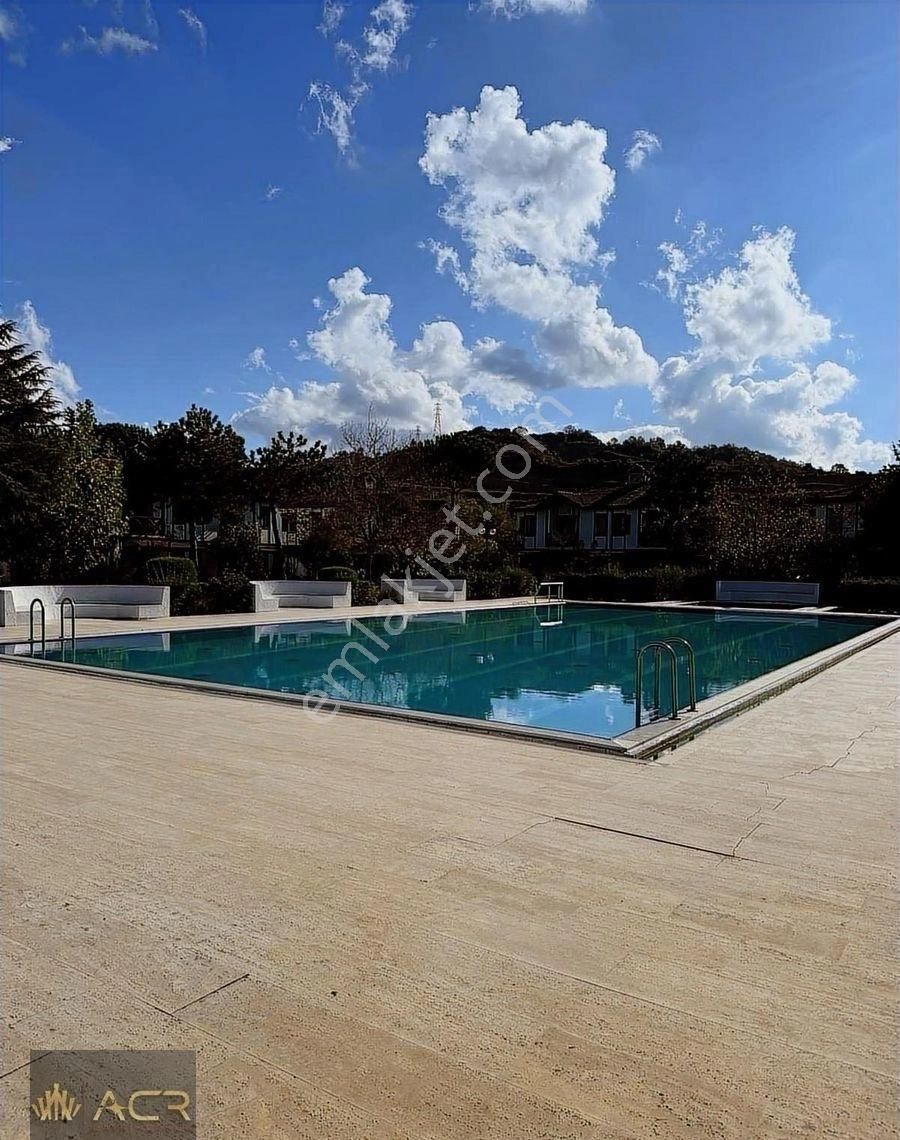 Şile Çavuşta Özel Mimari Havuzlu Nehir Sitesinde Satılık Villa - Görsel 8