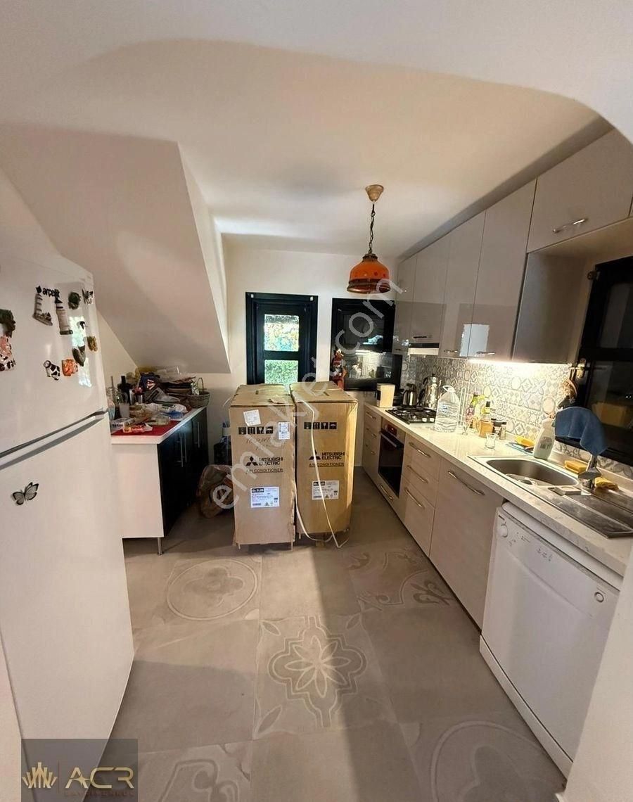 Şile Çavuşta Özel Mimari Havuzlu Nehir Sitesinde Satılık Villa - Görsel 4