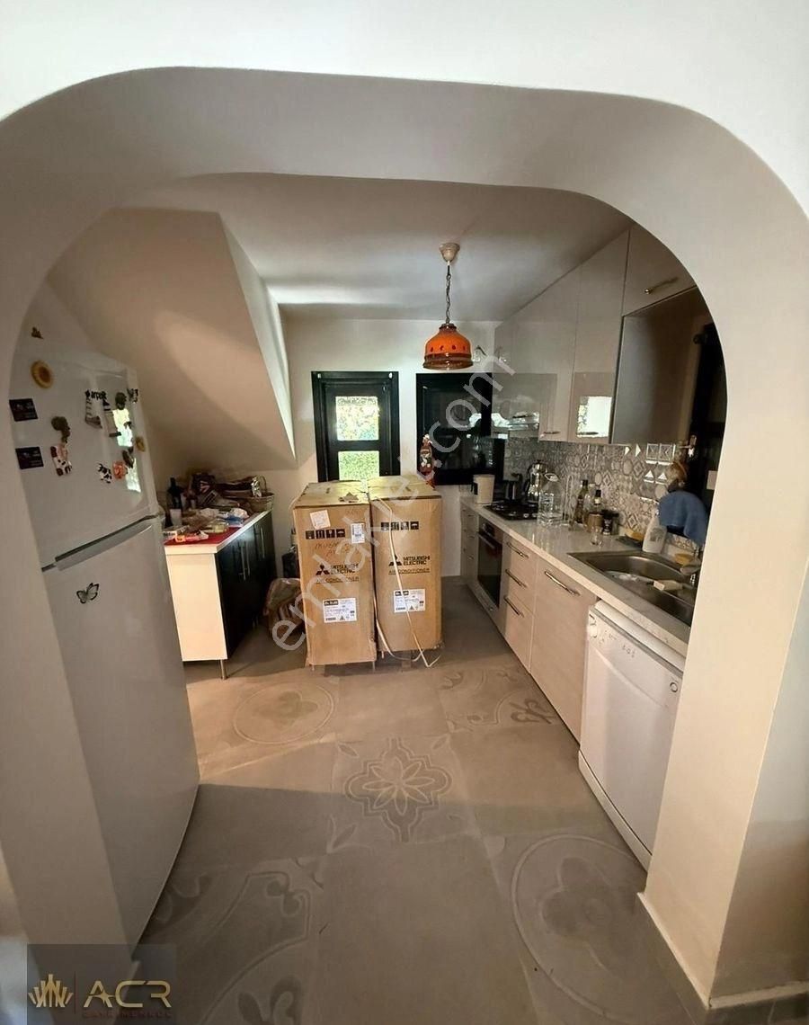 Şile Çavuşta Özel Mimari Havuzlu Nehir Sitesinde Satılık Villa - Görsel 15