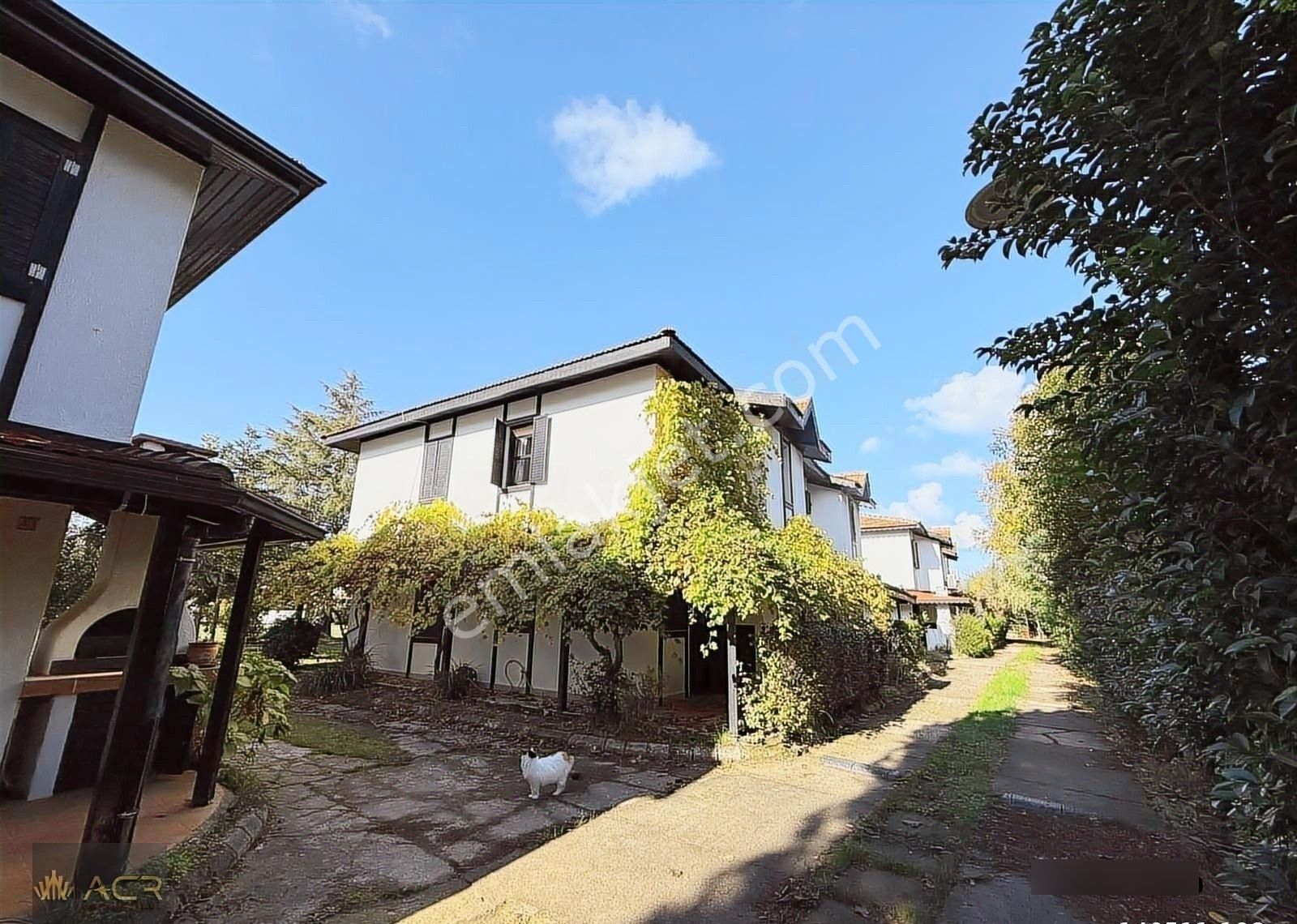 Şile Çavuşta Özel Mimari Havuzlu Nehir Sitesinde Satılık Villa - Görsel 11