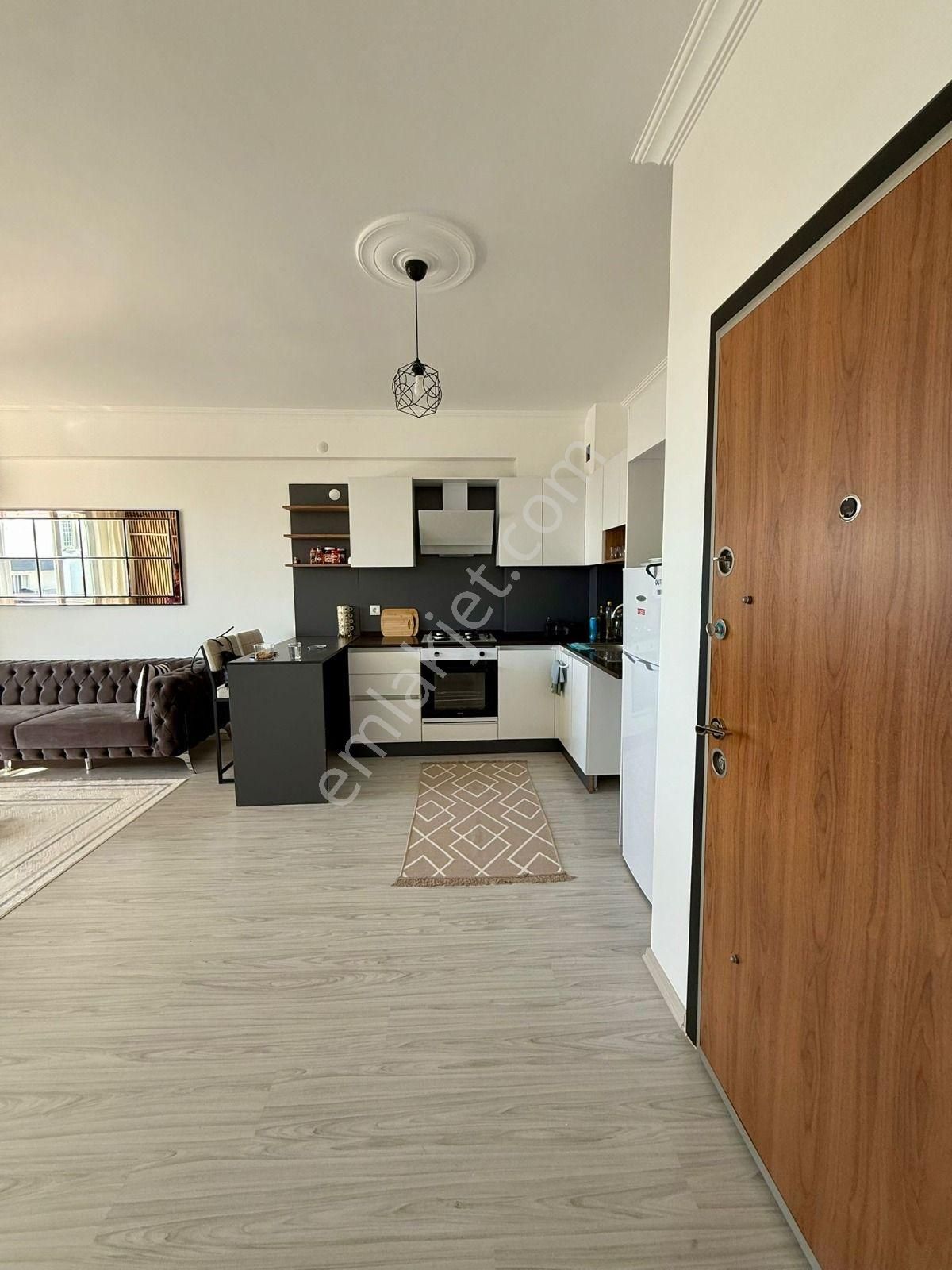 İki Çeşmelik Mahallesinde Havuzlu Site De Eşyalı Satılık Fırsat 1+1 Daire !! - Görsel 6