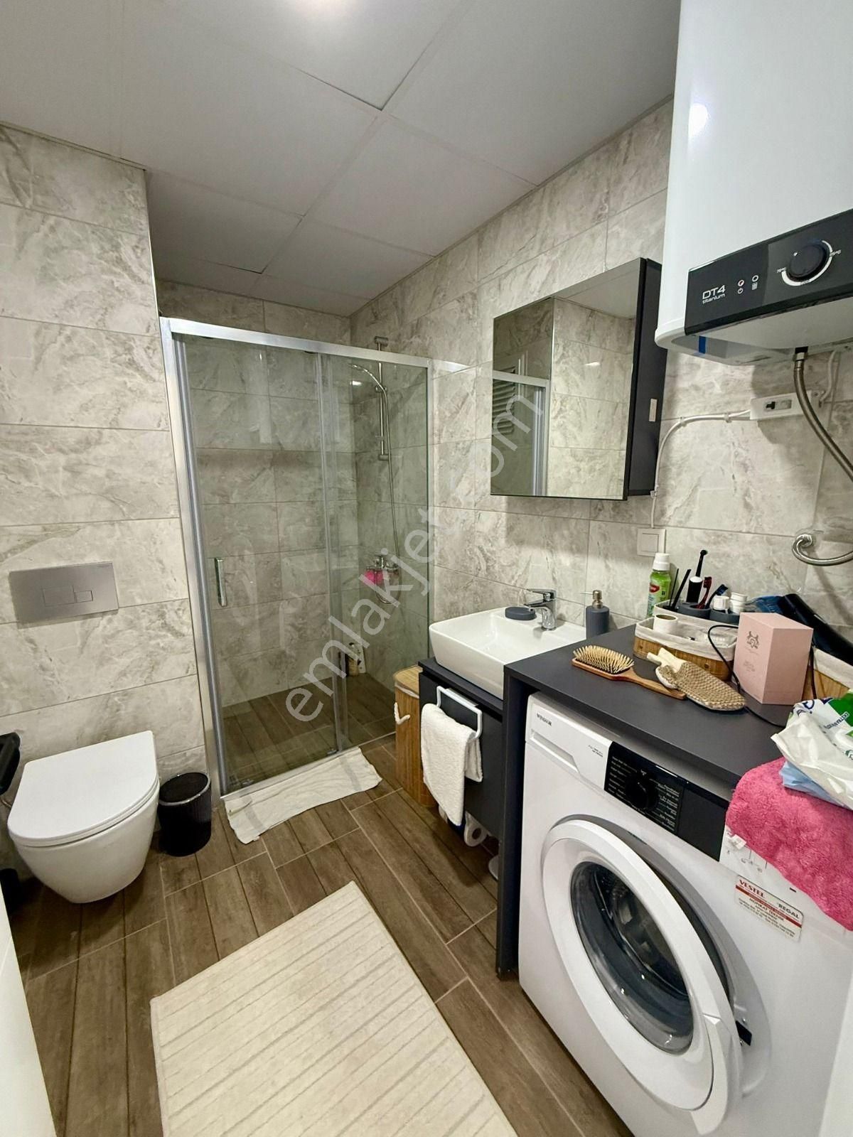 İki Çeşmelik Mahallesinde Havuzlu Site De Eşyalı Satılık Fırsat 1+1 Daire !! - Görsel 18