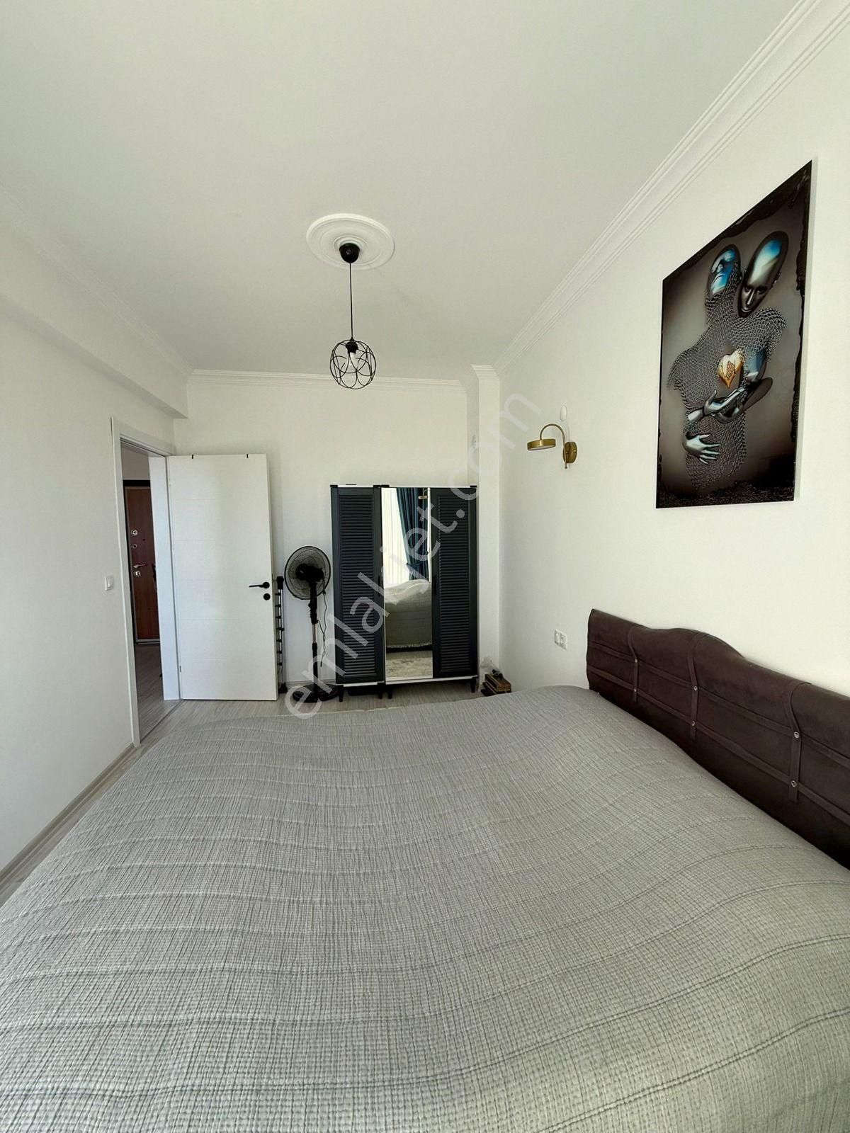 İki Çeşmelik Mahallesinde Havuzlu Site De Eşyalı Satılık Fırsat 1+1 Daire !! - Görsel 13