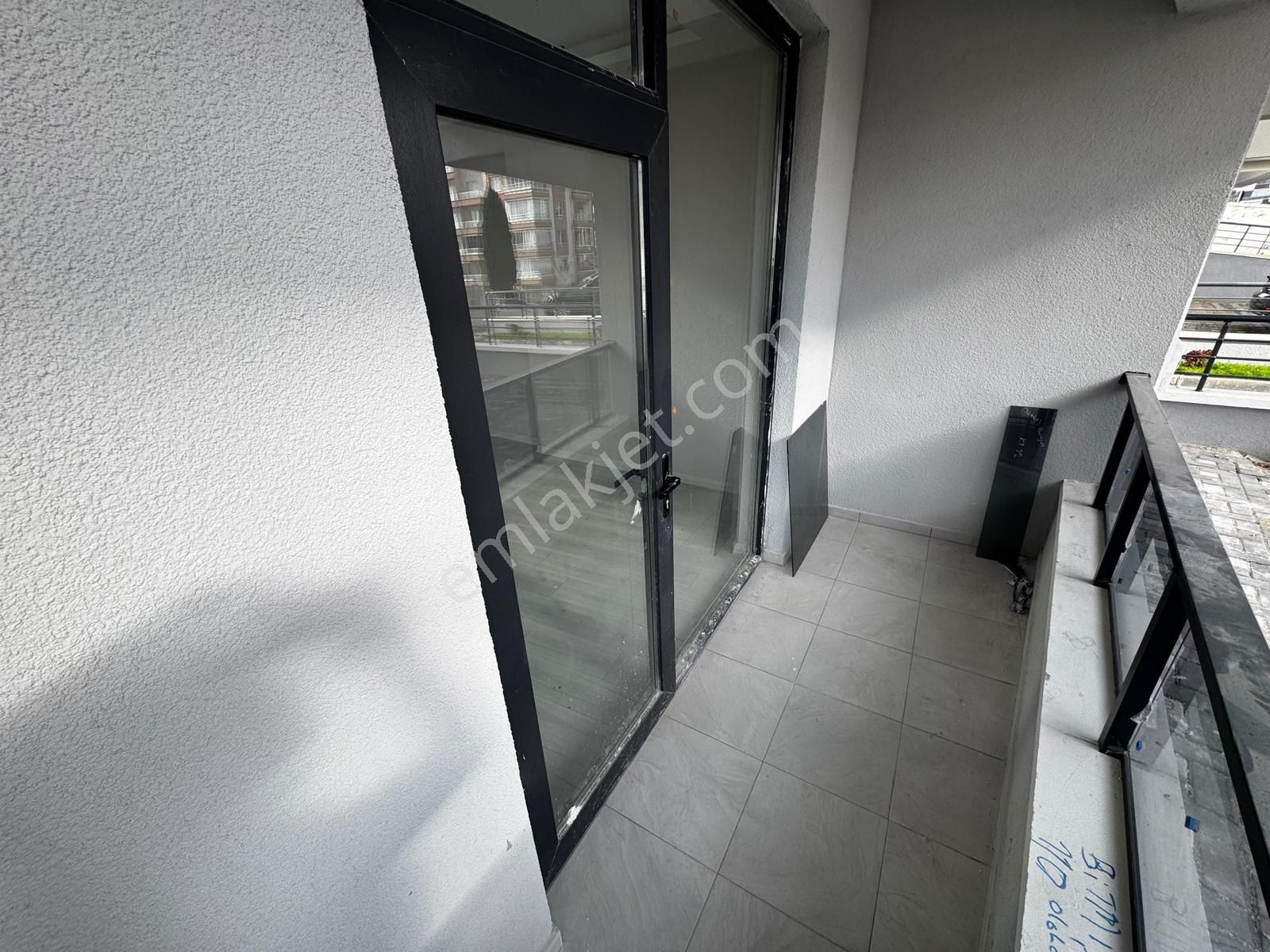 Sancaktepe'de 3+1 Oturuma Hazır Yapılı Sıfır Daire - Görsel 12