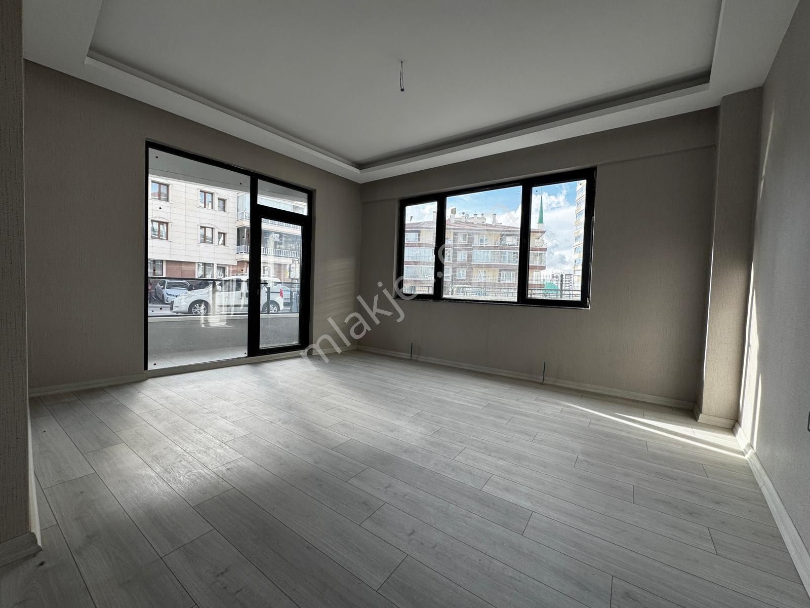 Sancaktepe'de 3+1 Oturuma Hazır Yapılı Sıfır Daire - Görsel 7