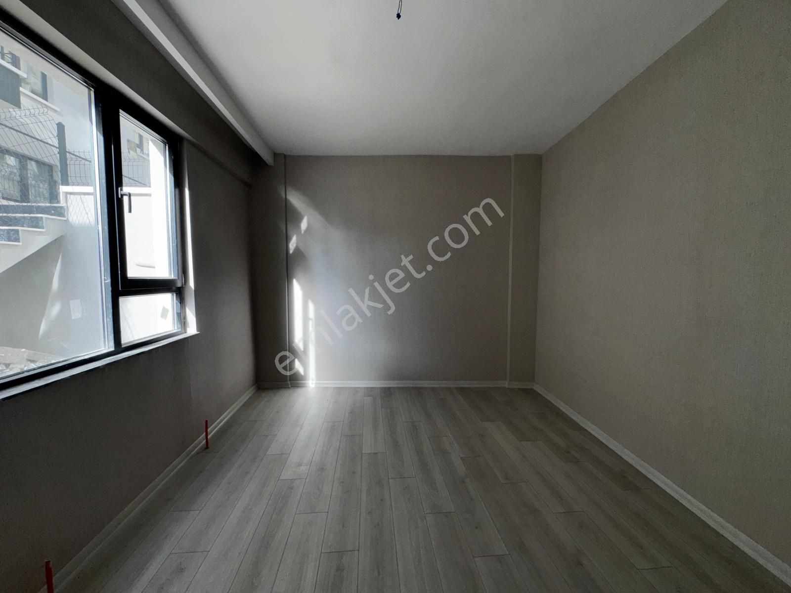 Sancaktepe'de 3+1 Oturuma Hazır Yapılı Sıfır Daire - Görsel 18