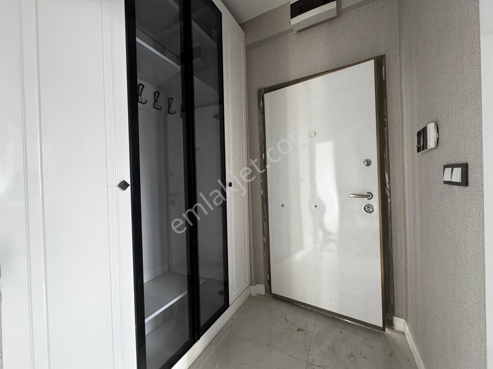 Sancaktepe'de 3+1 Oturuma Hazır Yapılı Sıfır Daire - Görsel 11