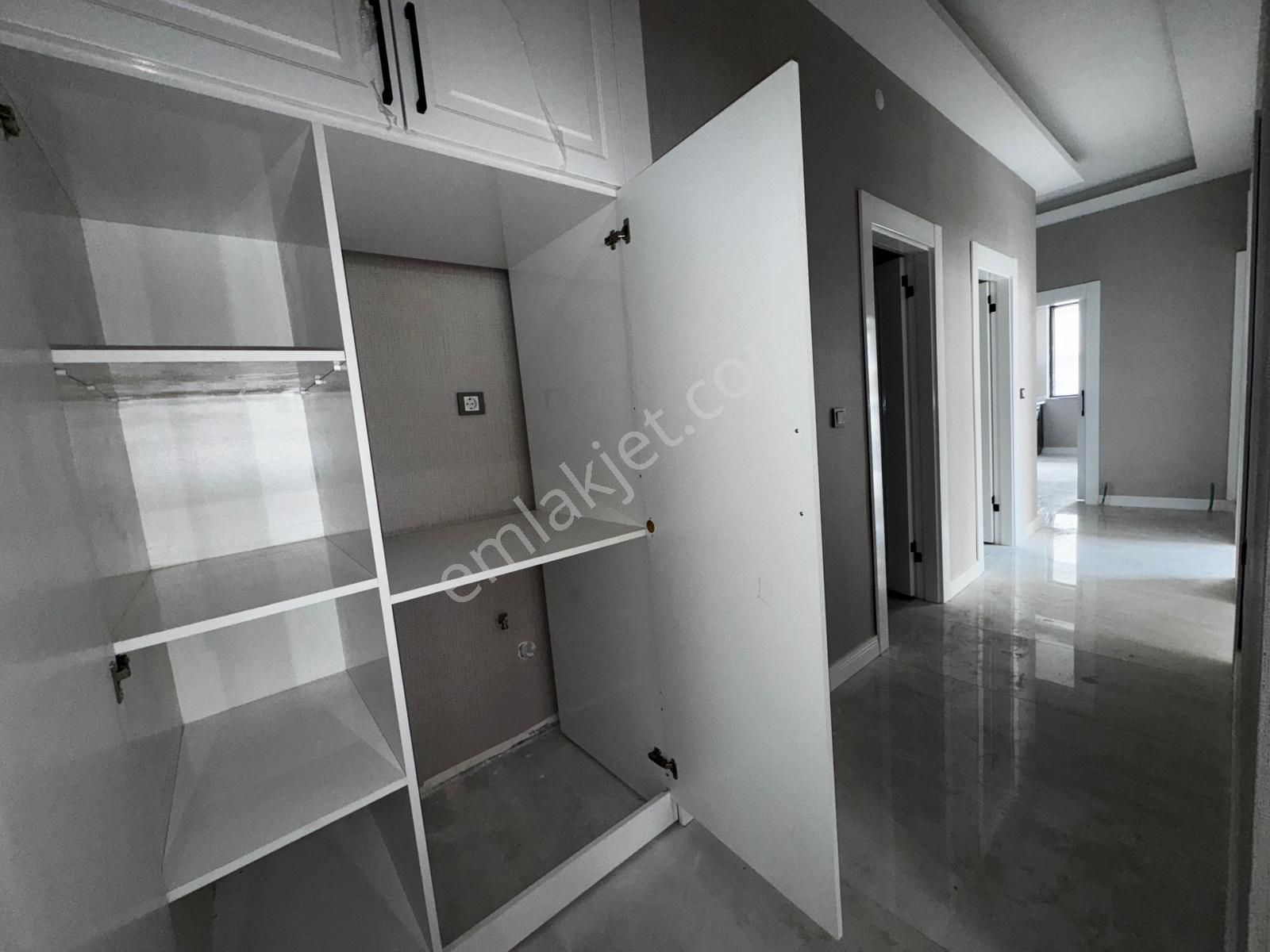 Sancaktepe'de 3+1 Oturuma Hazır Yapılı Sıfır Daire - Görsel 22