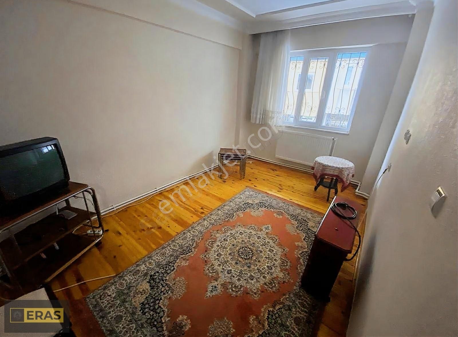 15 Mayıs Mahallesinde Satılık 2,5+1 Daire - Görsel 2