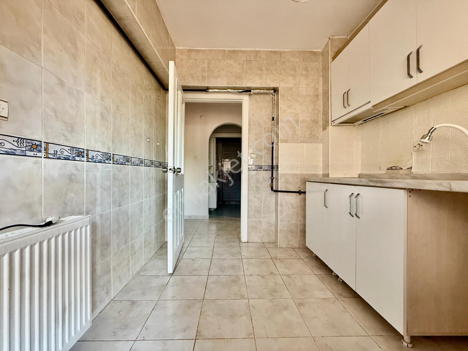 Kalecik Emlak2tan Hava Alanı Yolu Yakını 3+1 Güney Cephe Kilerli Daire